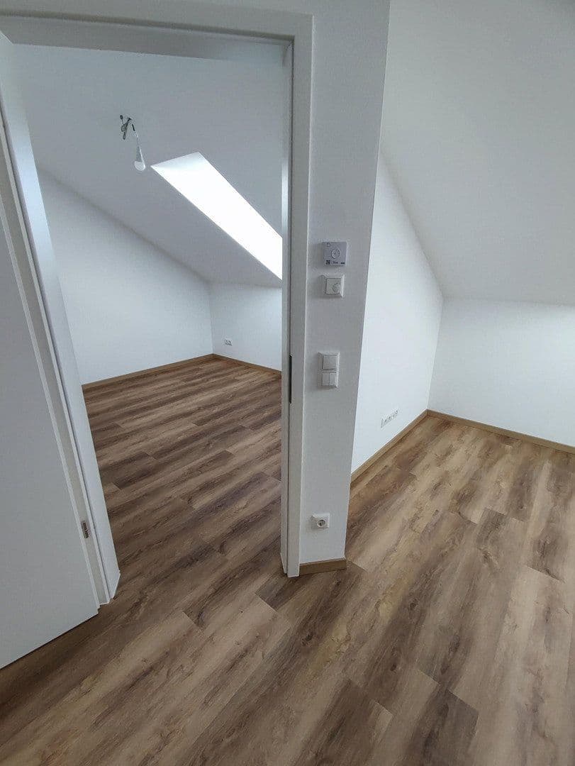 Pronájem bytu 2+1 55 m², Boschstraße 1, Heldenstein, Bavorsko Pronájem bytu 2+1 55 m², Boschstraße 1, Heldenstein, Bavorsko