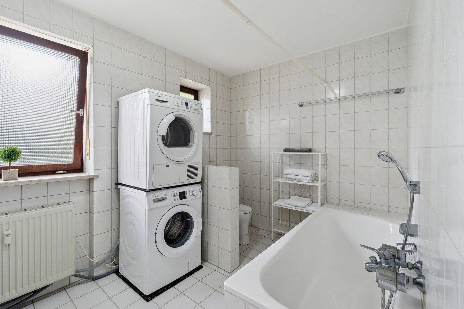 Pronájem bytu 16 m², Iltisstr. 9, München, Bavorsko Pronájem bytu 16 m², Iltisstr. 9, München, Bavorsko