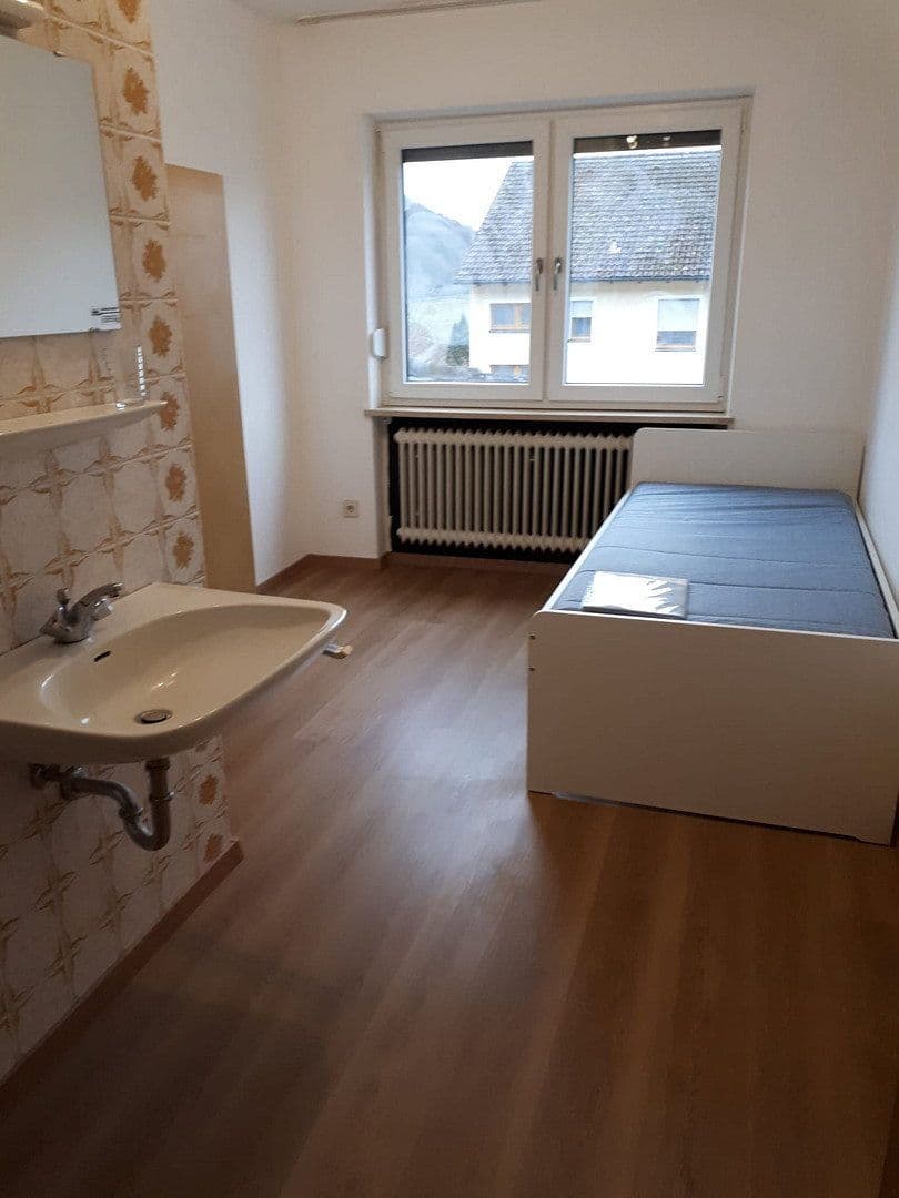 Pronájem bytu 5+1 140 m², Greding, Bavorsko Pronájem bytu 5+1 140 m², Greding, Bavorsko