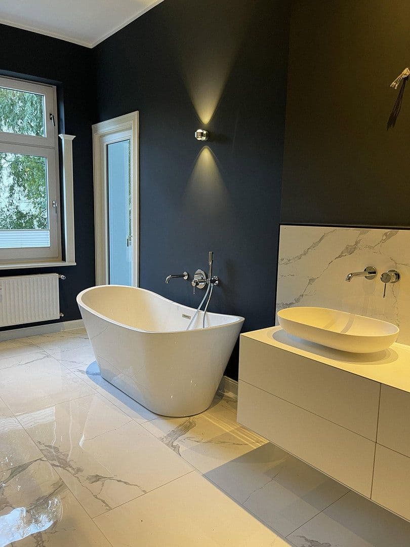 Pronájem bytu 2+1 83 m², Holtenauer Strasse 240, Kiel, Šlesvicko-Holštýnsko Pronájem bytu 2+1 83 m², Holtenauer Strasse 240, Kiel, Šlesvicko-Holštýnsko