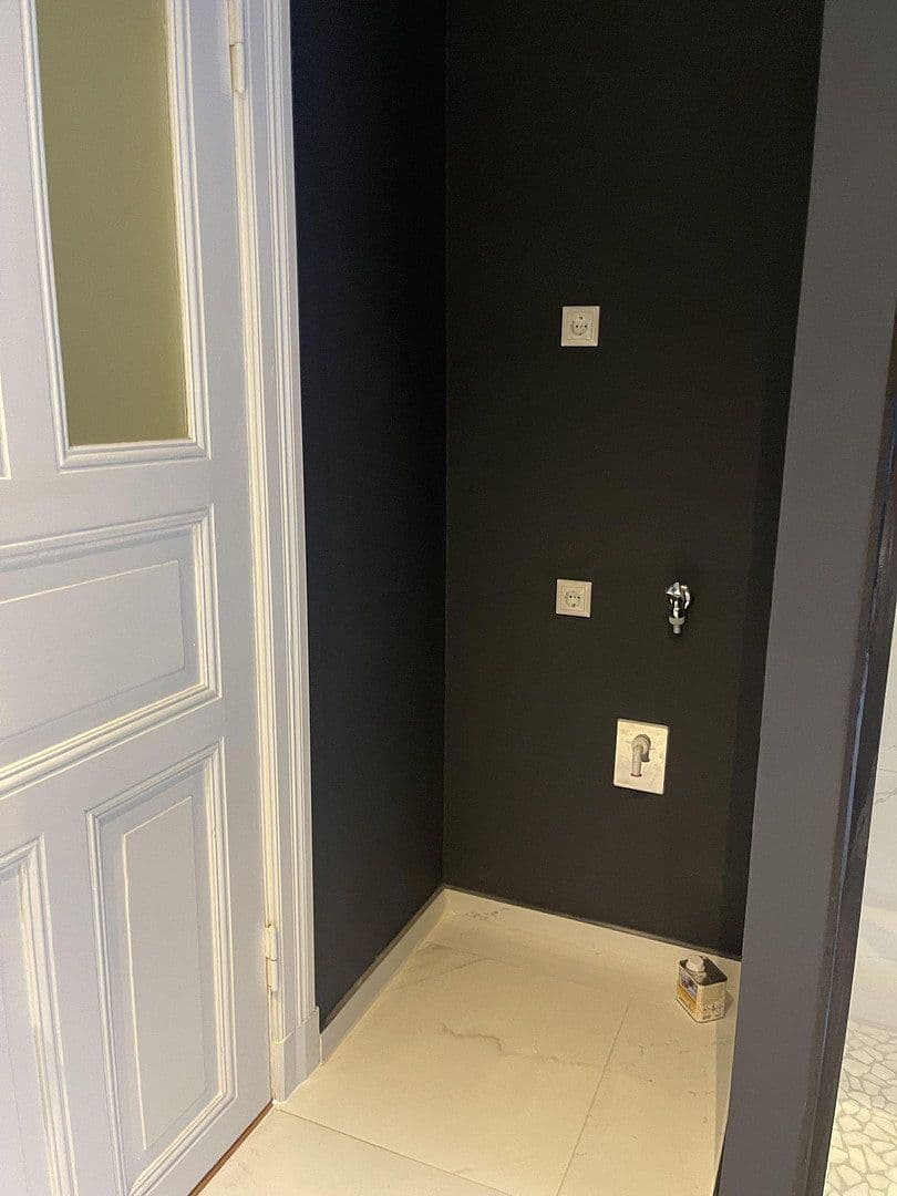 Pronájem bytu 2+1 83 m², Holtenauer Strasse 240, Kiel, Šlesvicko-Holštýnsko Pronájem bytu 2+1 83 m², Holtenauer Strasse 240, Kiel, Šlesvicko-Holštýnsko