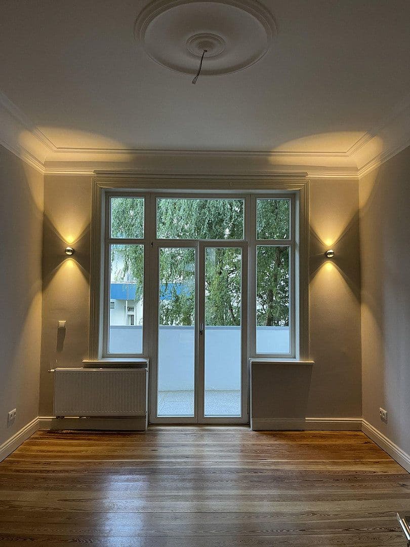 Pronájem bytu 2+1 83 m², Holtenauer Strasse 240, Kiel, Šlesvicko-Holštýnsko Pronájem bytu 2+1 83 m², Holtenauer Strasse 240, Kiel, Šlesvicko-Holštýnsko