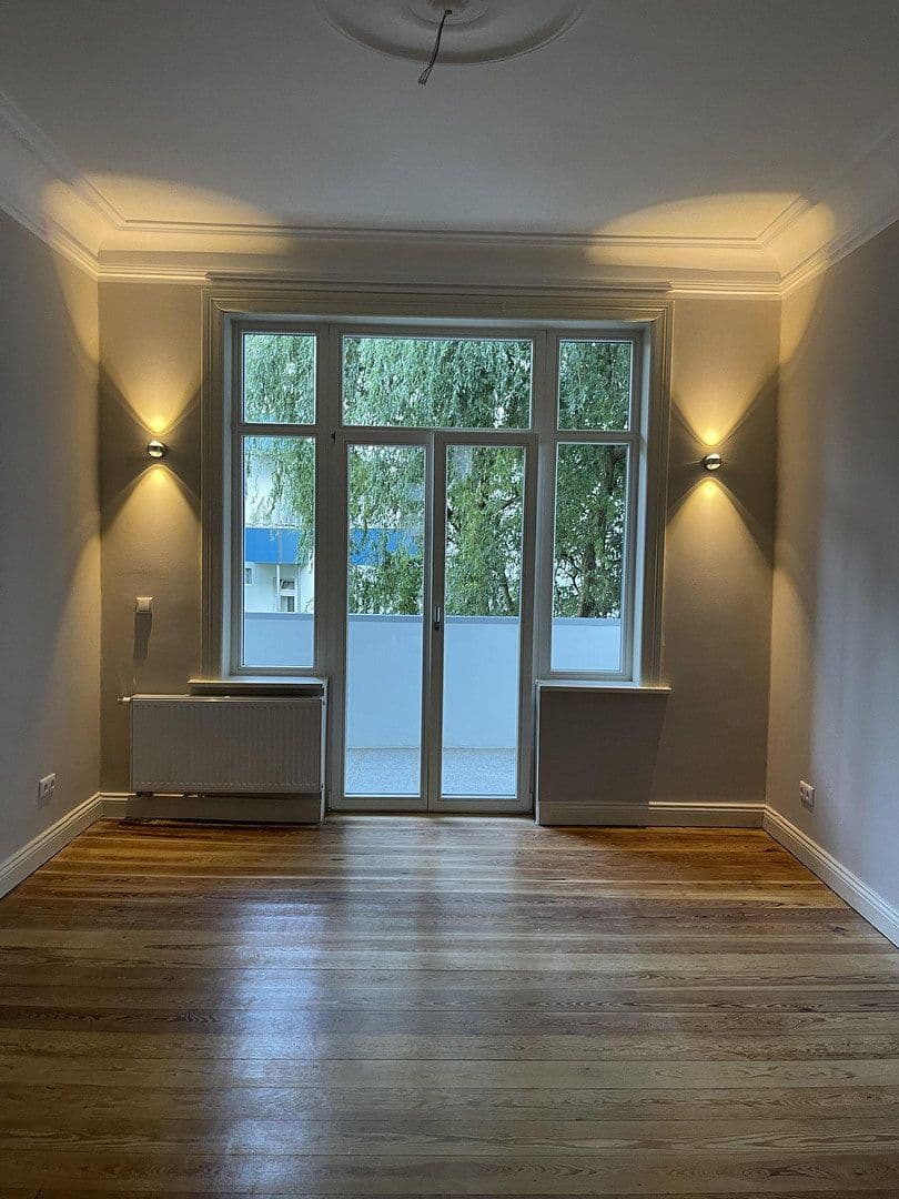 Pronájem bytu 2+1 83 m², Holtenauer Strasse 240, Kiel, Šlesvicko-Holštýnsko Pronájem bytu 2+1 83 m², Holtenauer Strasse 240, Kiel, Šlesvicko-Holštýnsko