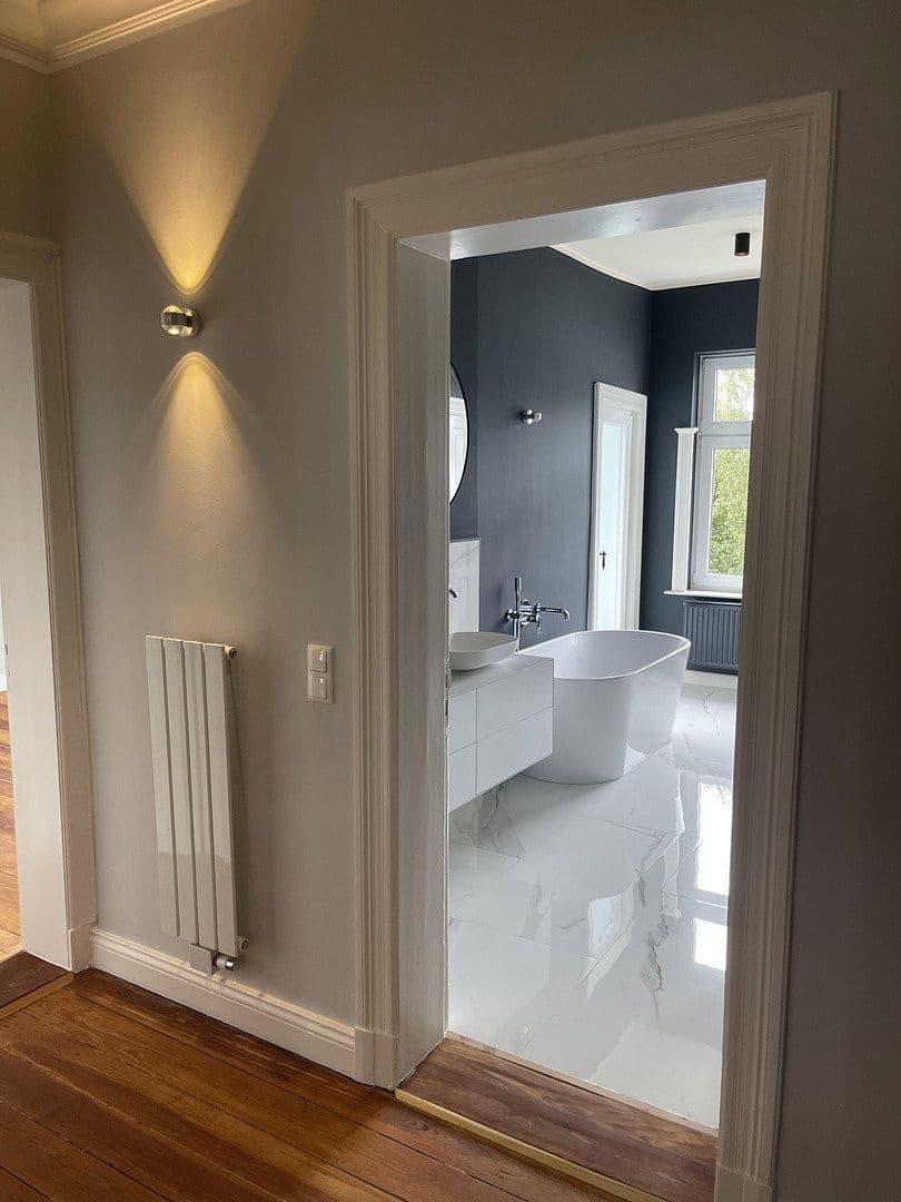 Pronájem bytu 2+1 83 m², Holtenauer Strasse 240, Kiel, Šlesvicko-Holštýnsko Pronájem bytu 2+1 83 m², Holtenauer Strasse 240, Kiel, Šlesvicko-Holštýnsko