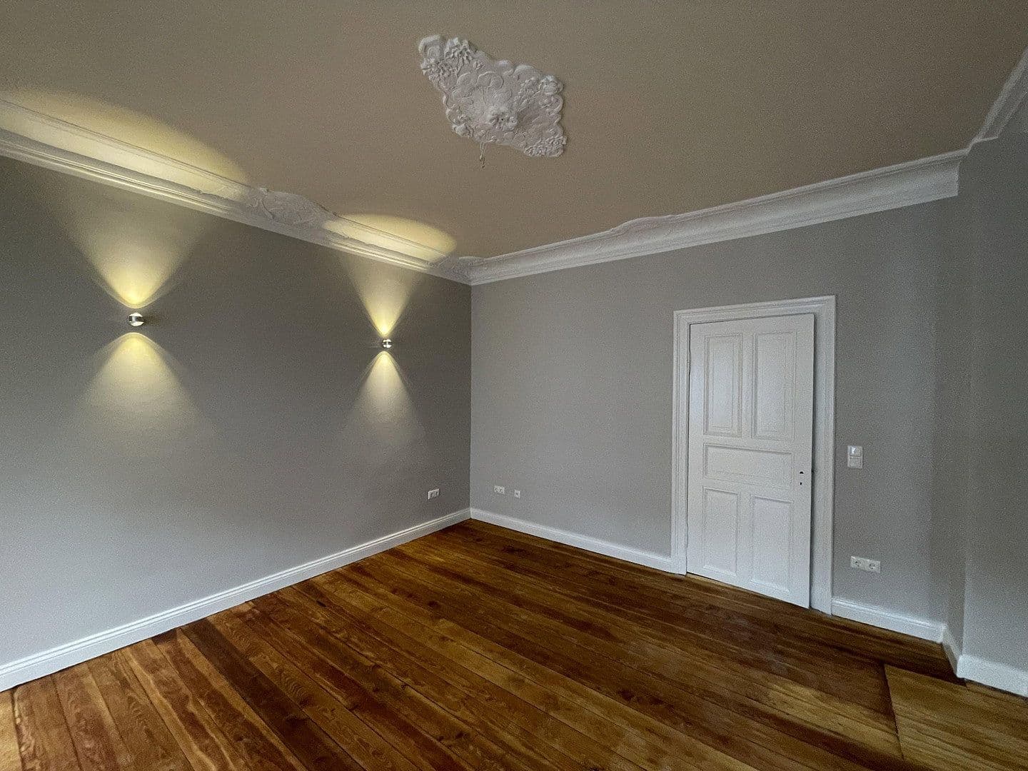 Pronájem bytu 2+1 83 m², Holtenauer Strasse 240, Kiel, Šlesvicko-Holštýnsko Pronájem bytu 2+1 83 m², Holtenauer Strasse 240, Kiel, Šlesvicko-Holštýnsko
