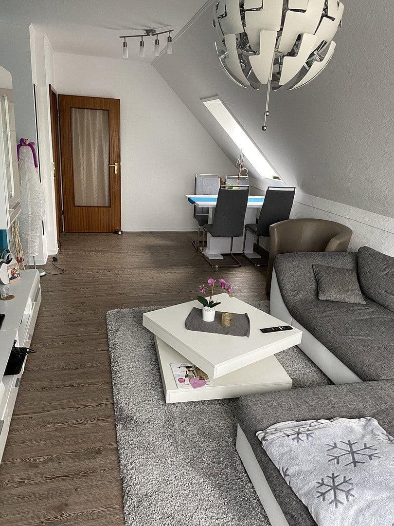 Pronájem bytu 2+1 54 m², Delmenhorst, Dolní Sasko Pronájem bytu 2+1 54 m², Delmenhorst, Dolní Sasko
