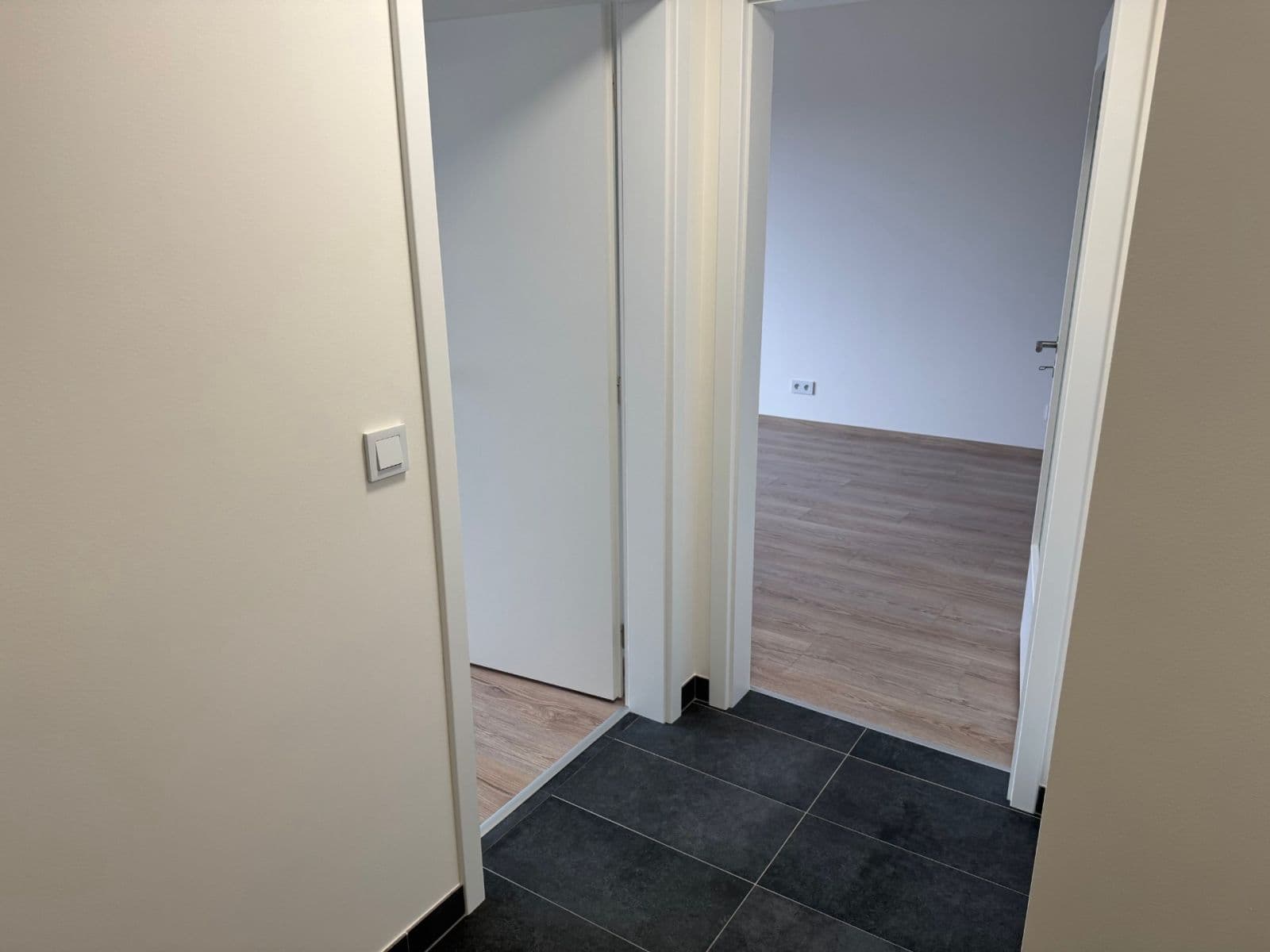 Prodej bytu 2+kk 45 m², Strančická, Praha, Praha Prodej bytu 2+kk 45 m², Strančická, Praha, Praha