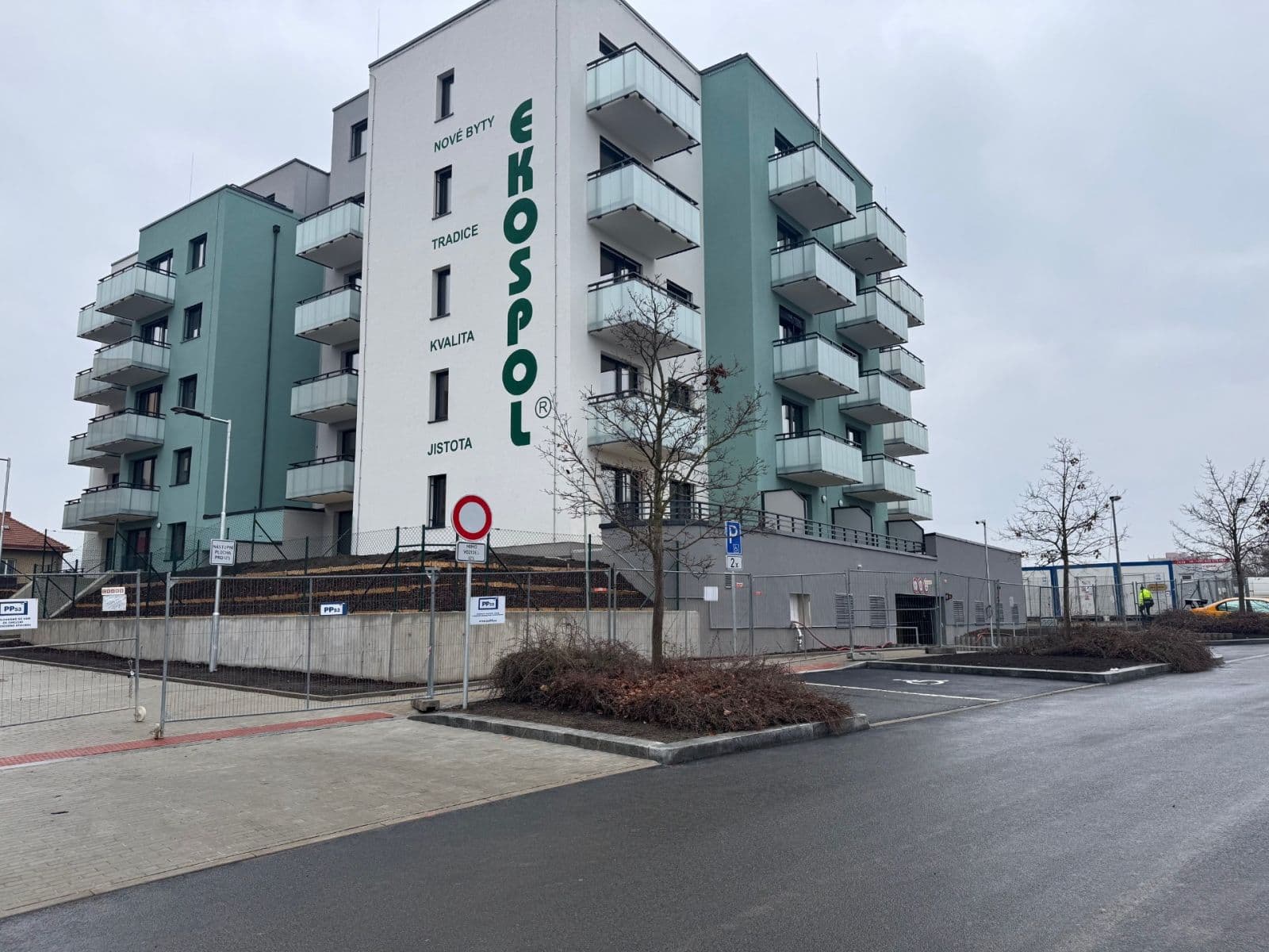Prodej bytu 2+kk 45 m², Strančická, Praha, Praha Prodej bytu 2+kk 45 m², Strančická, Praha, Praha