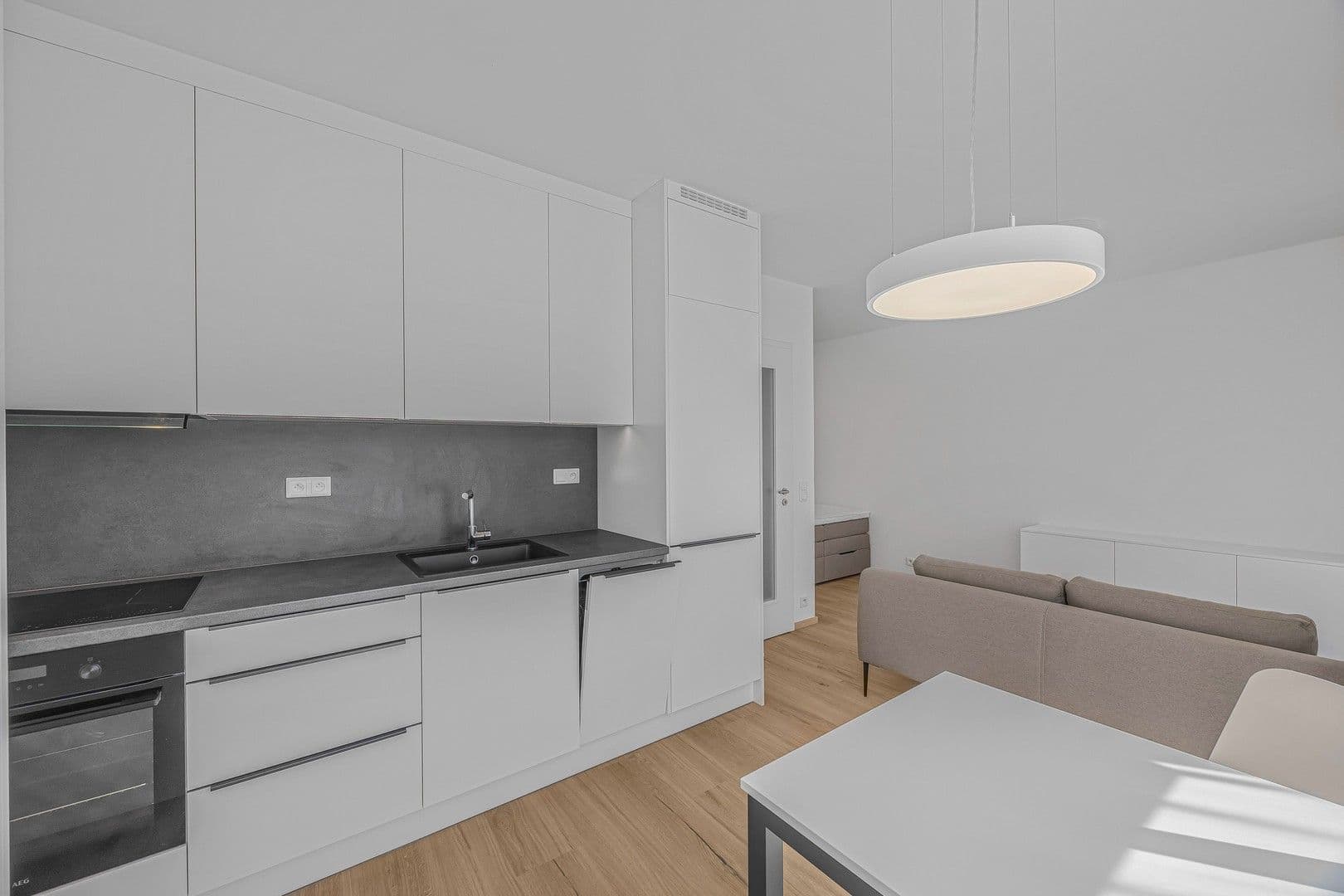 Pronájem bytu 1+kk 34 m², Hodkovická, Praha, Praha Pronájem bytu 1+kk 34 m², Hodkovická, Praha, Praha