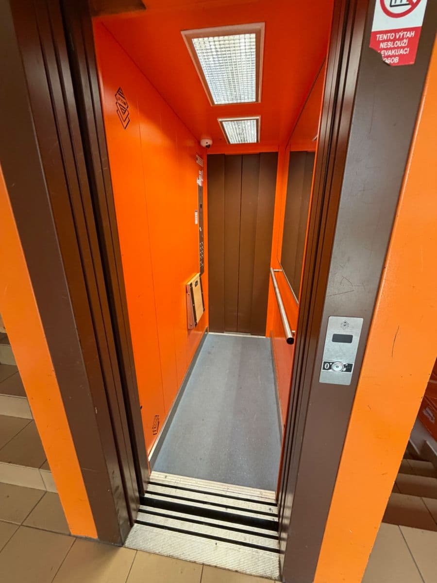 Prodej bytu 1+kk 30 m², U Parku, Ostrava, Moravskoslezský kraj Prodej bytu 1+kk 30 m², U Parku, Ostrava, Moravskoslezský kraj