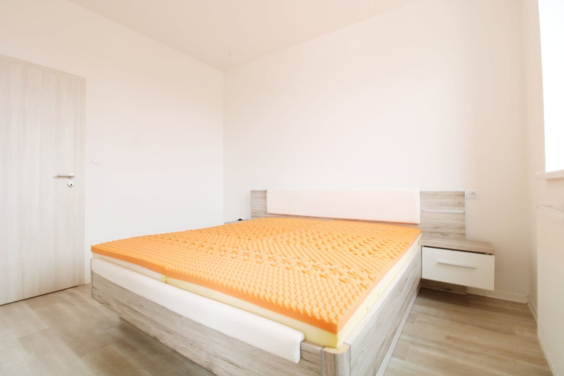 Pronájem bytu 2+kk 49 m², Plovární, Plzeň, Plzeňský kraj Pronájem bytu 2+kk 49 m², Plovární, Plzeň, Plzeňský kraj