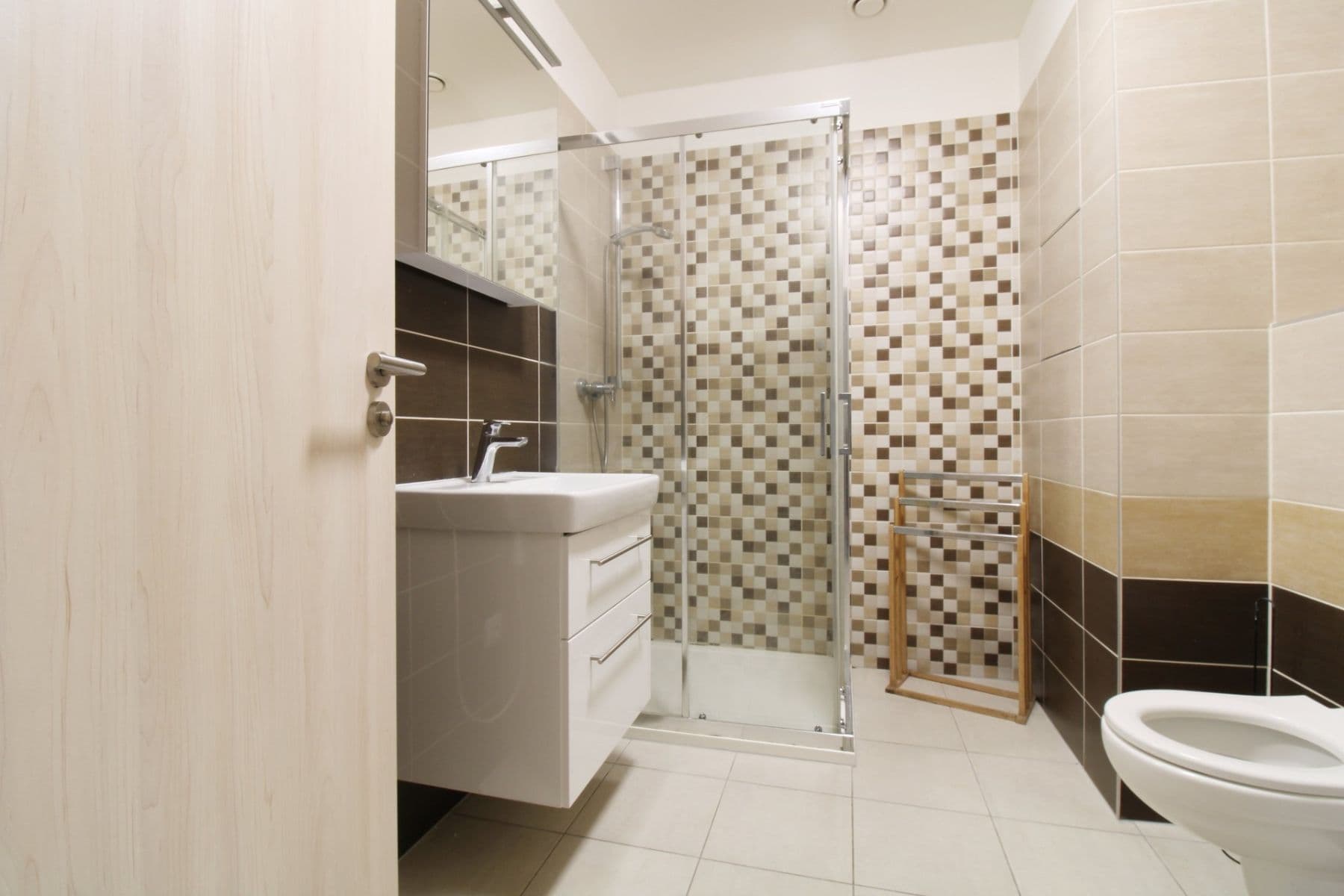 Pronájem bytu 2+kk 49 m², Plovární, Plzeň, Plzeňský kraj Pronájem bytu 2+kk 49 m², Plovární, Plzeň, Plzeňský kraj