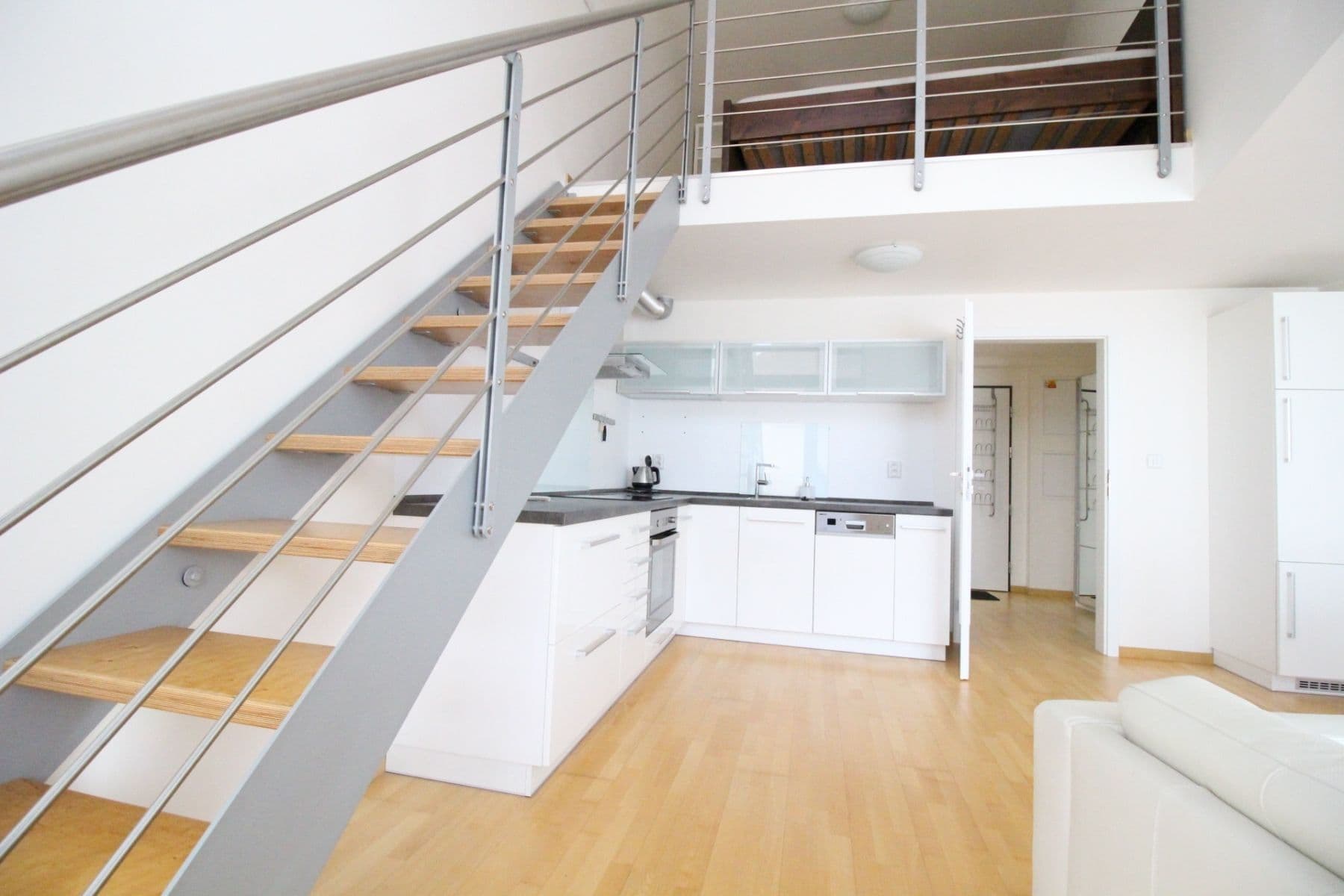 Pronájem bytu 2+kk 45 m², U libeňského pivovaru, Praha, Praha Pronájem bytu 2+kk 45 m², U libeňského pivovaru, Praha, Praha