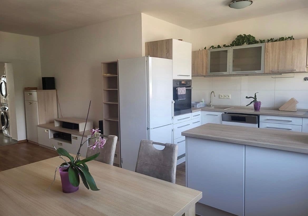 Pronájem bytu 3+1 75 m², Královopolská, Brno, Jihomoravský kraj Pronájem bytu 3+1 75 m², Královopolská, Brno, Jihomoravský kraj