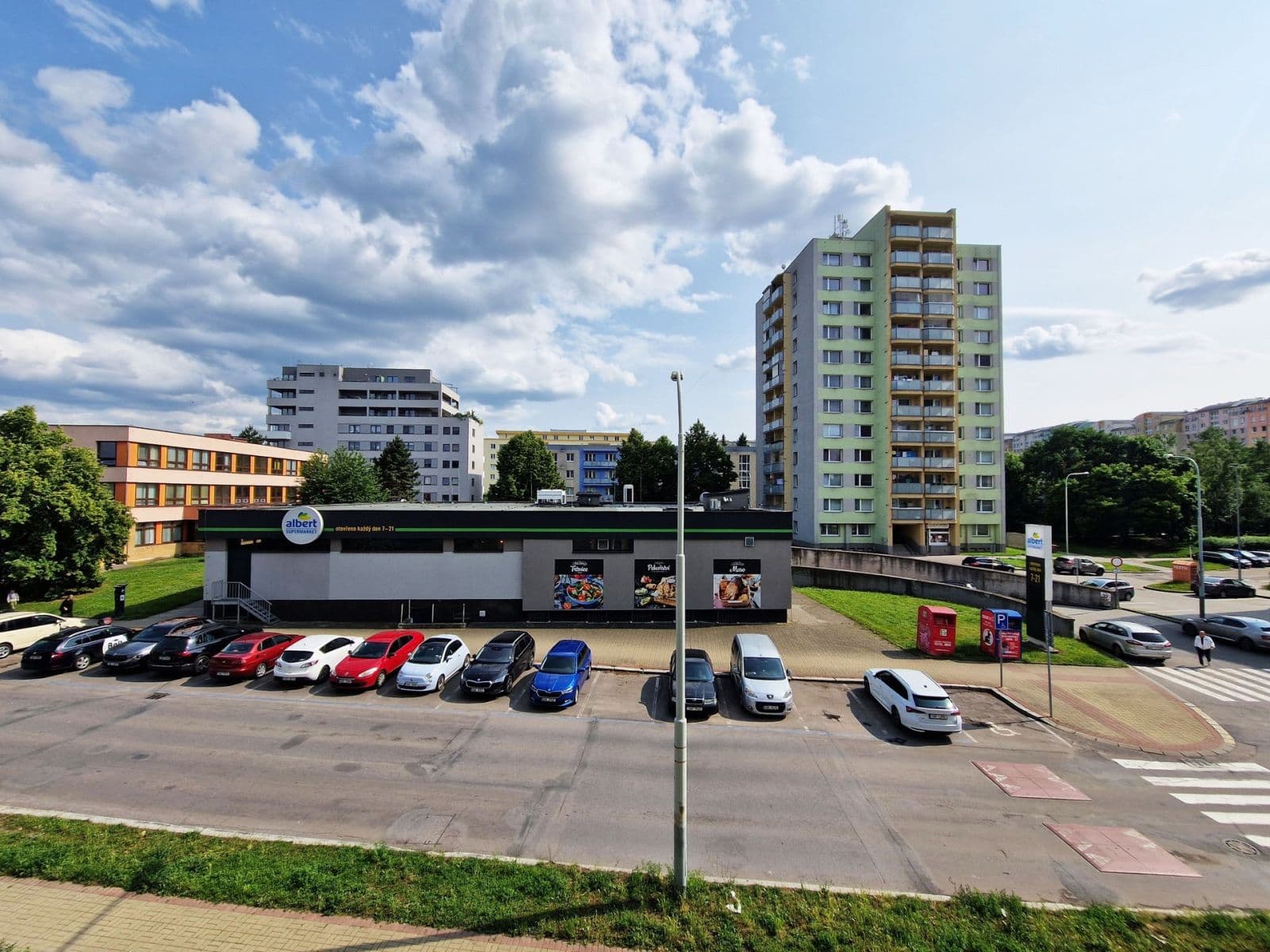Pronájem bytu 3+1 66 m², Křivoklátská, Praha, Praha Pronájem bytu 3+1 66 m², Křivoklátská, Praha, Praha