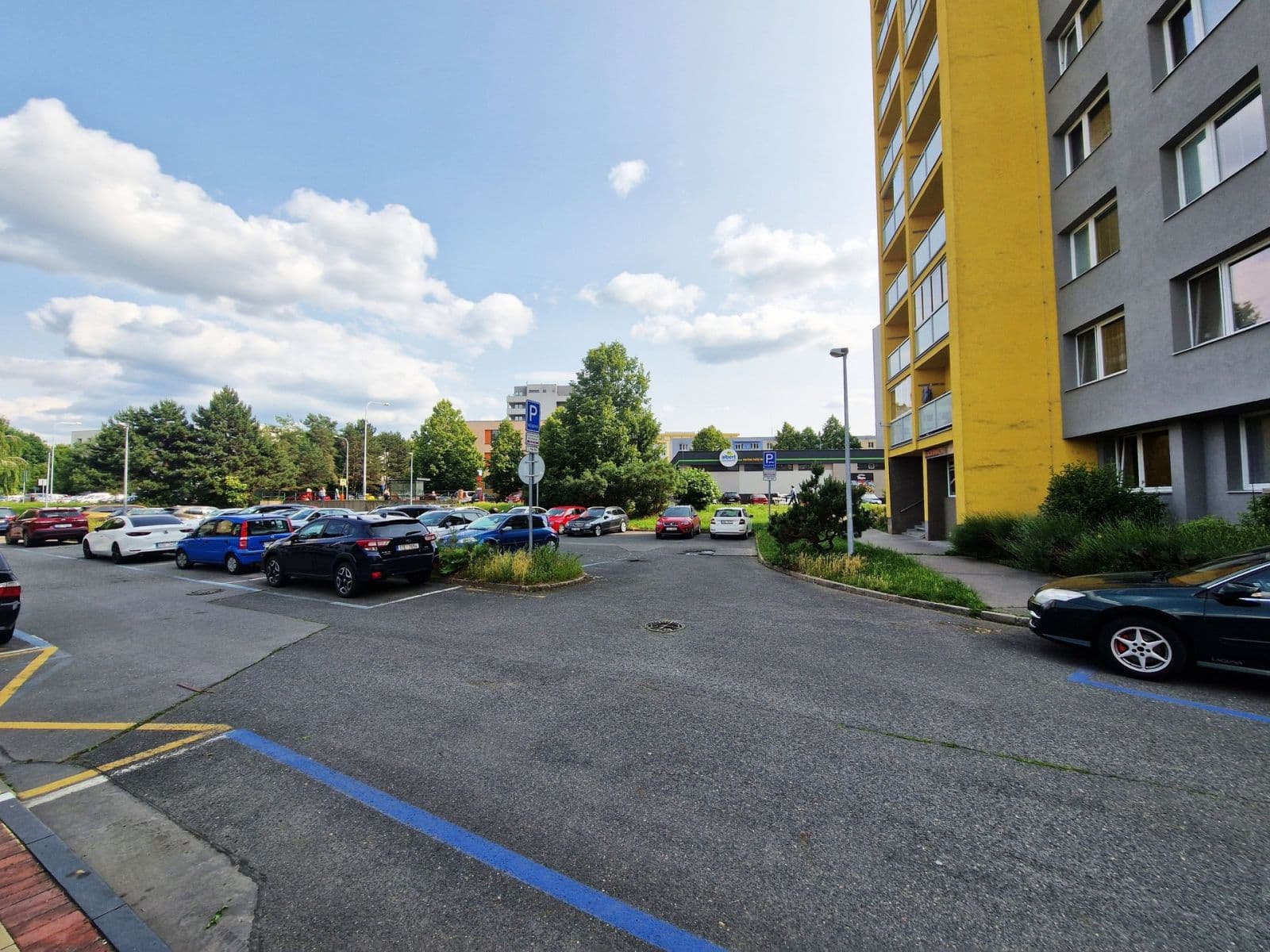 Pronájem bytu 3+1 66 m², Křivoklátská, Praha, Praha Pronájem bytu 3+1 66 m², Křivoklátská, Praha, Praha