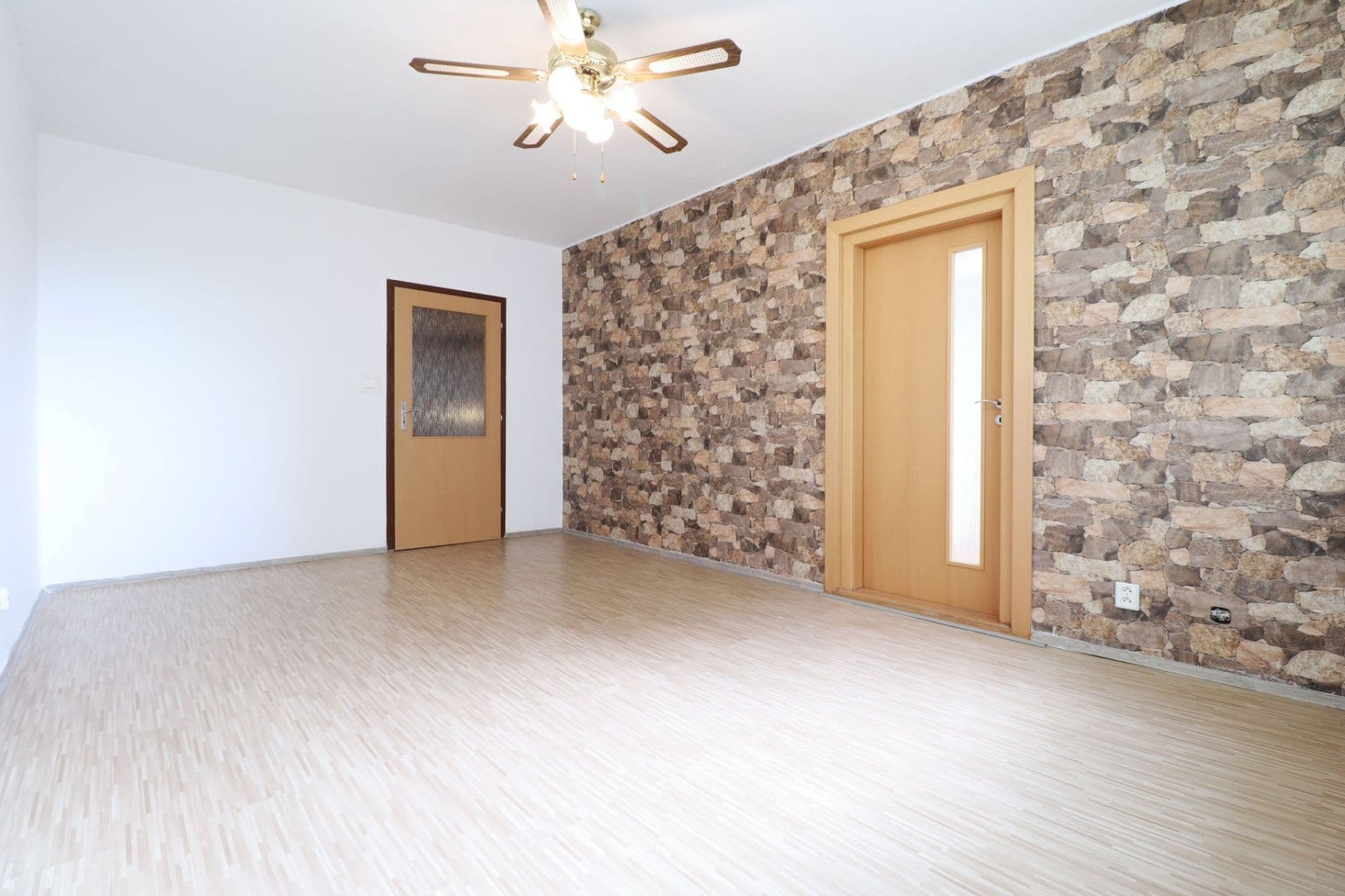 Pronájem bytu 3+1 66 m², Křivoklátská, Praha, Praha Pronájem bytu 3+1 66 m², Křivoklátská, Praha, Praha