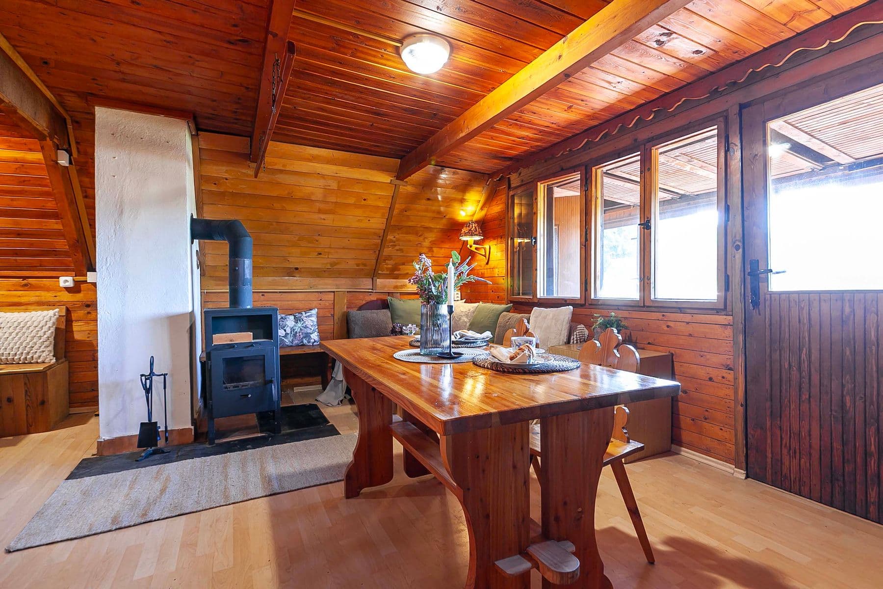 Prodej chaty, chalupy 126 m², pozemek 429 m², Rabyně, Středočeský kraj Prodej chaty, chalupy 126 m², pozemek 429 m², Rabyně, Středočeský kraj