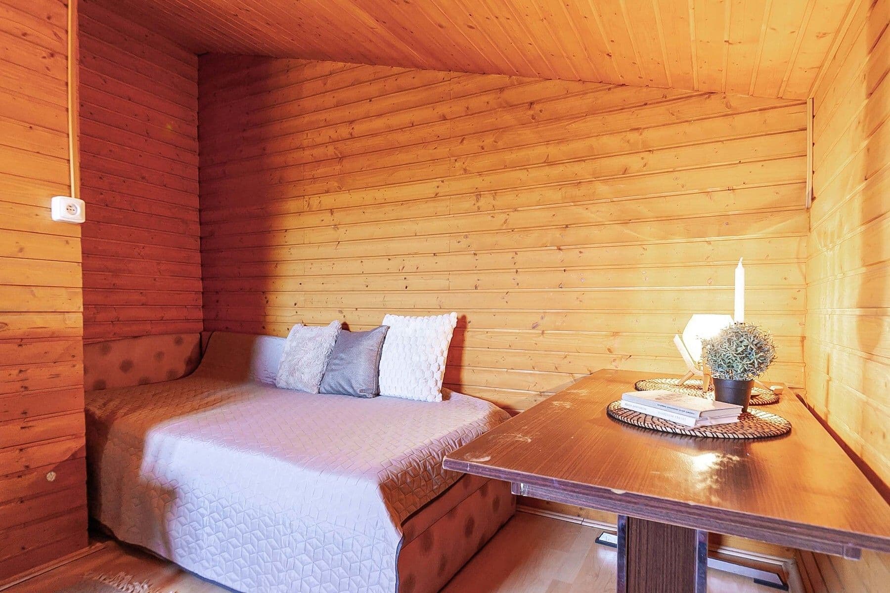 Prodej chaty, chalupy 126 m², pozemek 429 m², Rabyně, Středočeský kraj Prodej chaty, chalupy 126 m², pozemek 429 m², Rabyně, Středočeský kraj