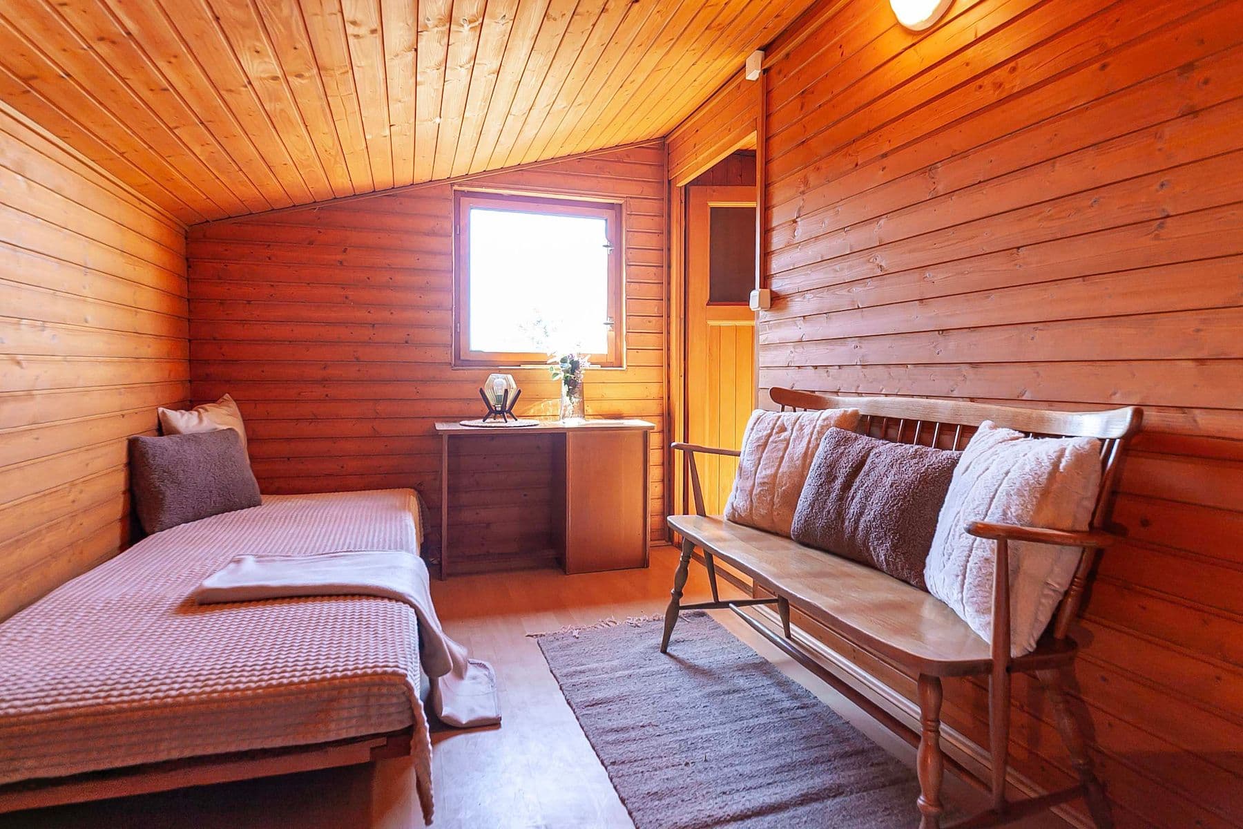 Prodej chaty, chalupy 126 m², pozemek 429 m², Rabyně, Středočeský kraj Prodej chaty, chalupy 126 m², pozemek 429 m², Rabyně, Středočeský kraj