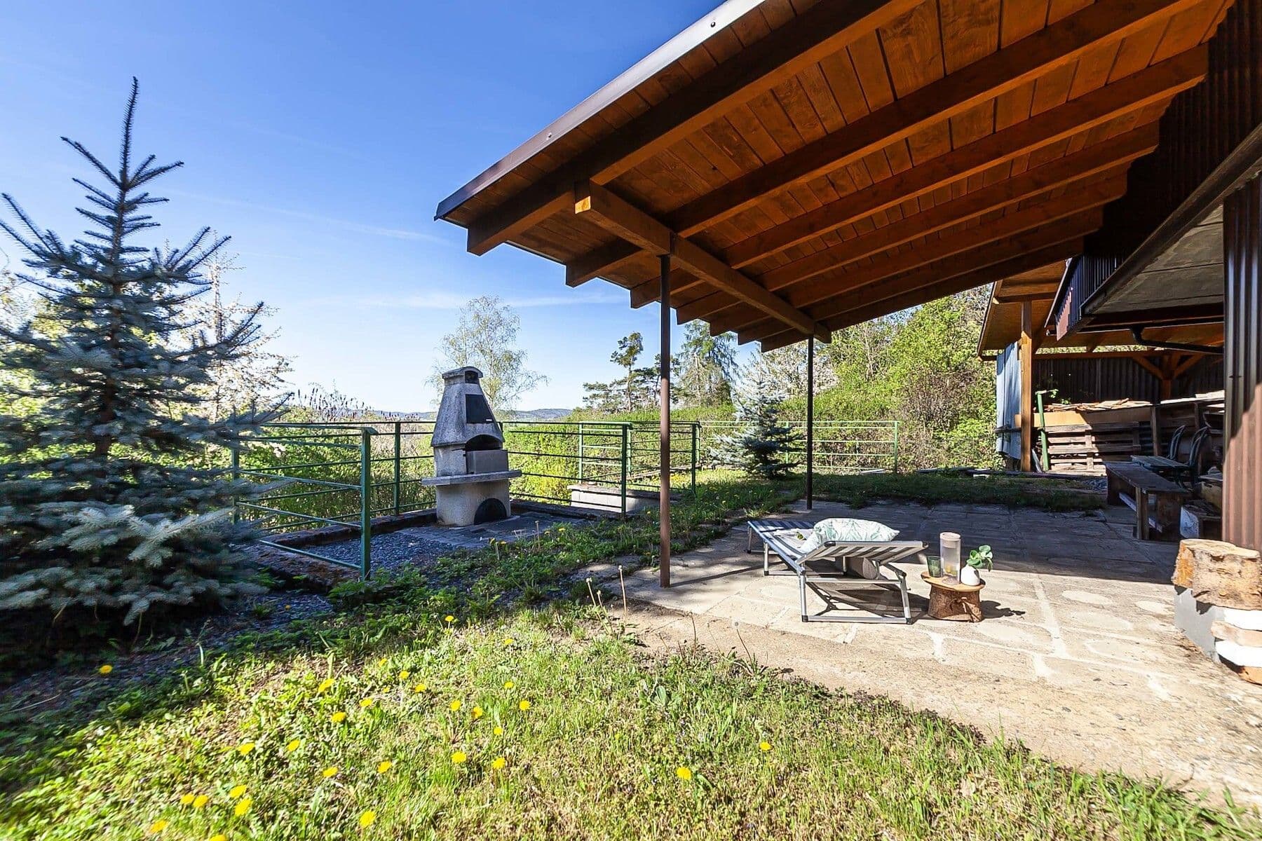 Prodej chaty, chalupy 126 m², pozemek 429 m², Rabyně, Středočeský kraj Prodej chaty, chalupy 126 m², pozemek 429 m², Rabyně, Středočeský kraj