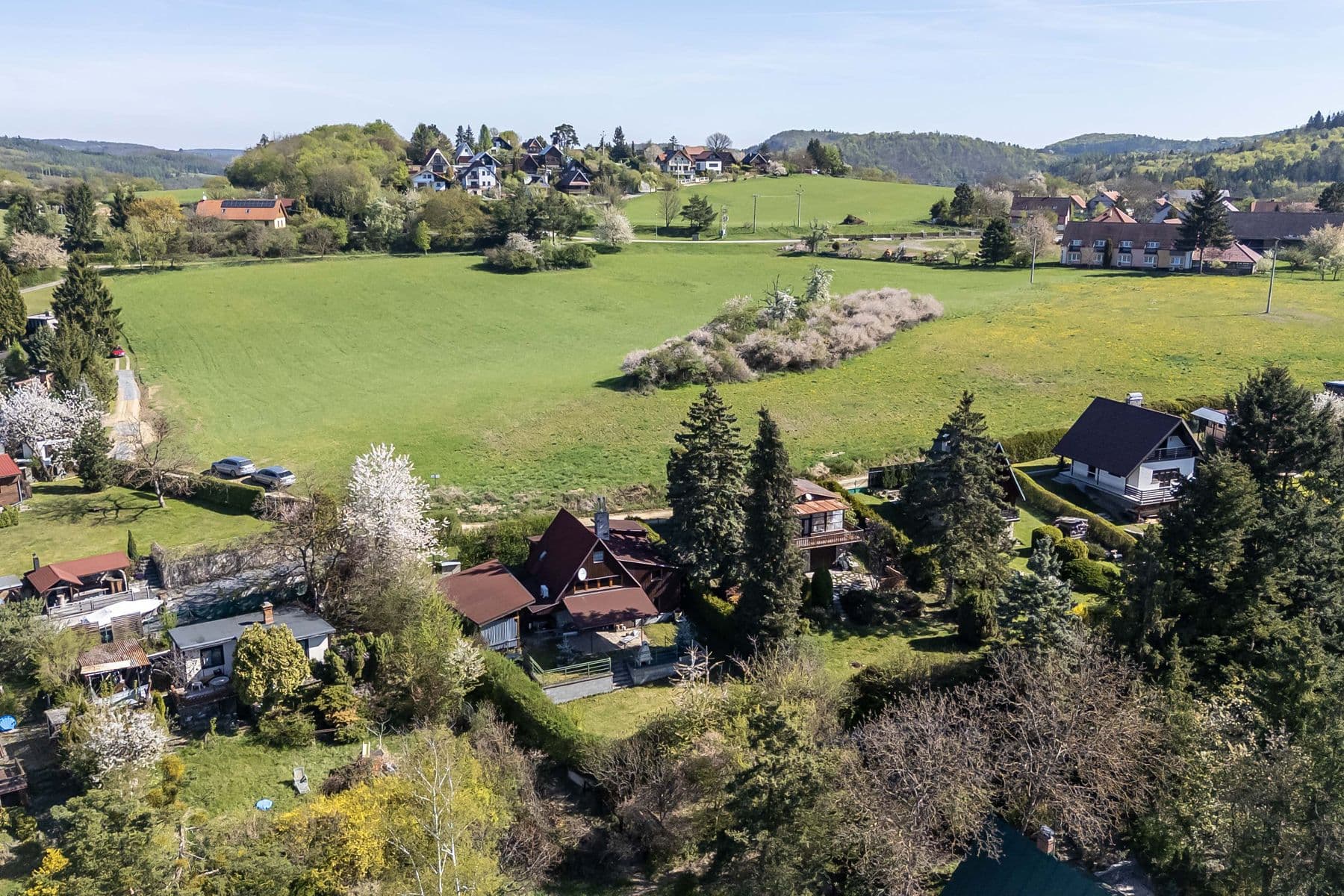 Prodej chaty, chalupy 126 m², pozemek 429 m², Rabyně, Středočeský kraj Prodej chaty, chalupy 126 m², pozemek 429 m², Rabyně, Středočeský kraj