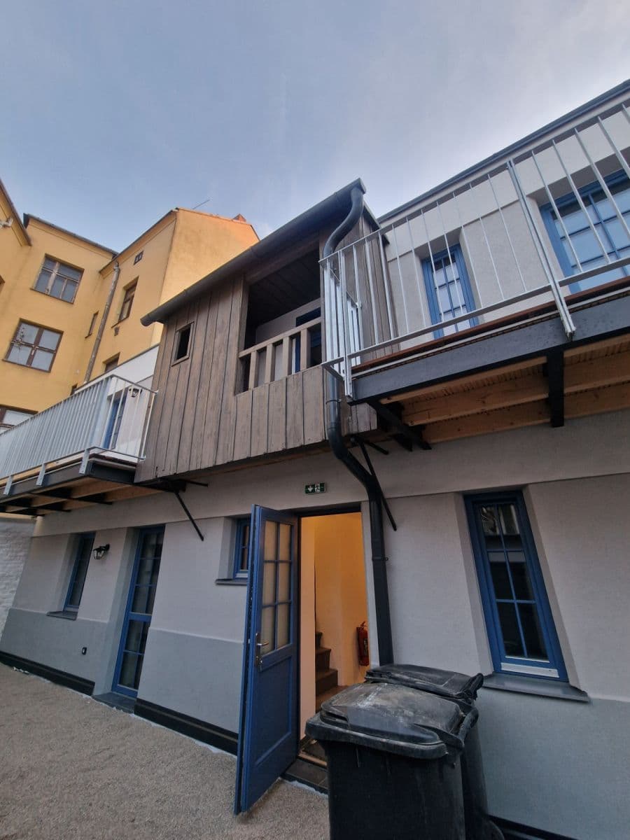Pronájem bytu 1+kk 20 m², Havlíčkova, Jihlava, Kraj Vysočina Pronájem bytu 1+kk 20 m², Havlíčkova, Jihlava, Kraj Vysočina
