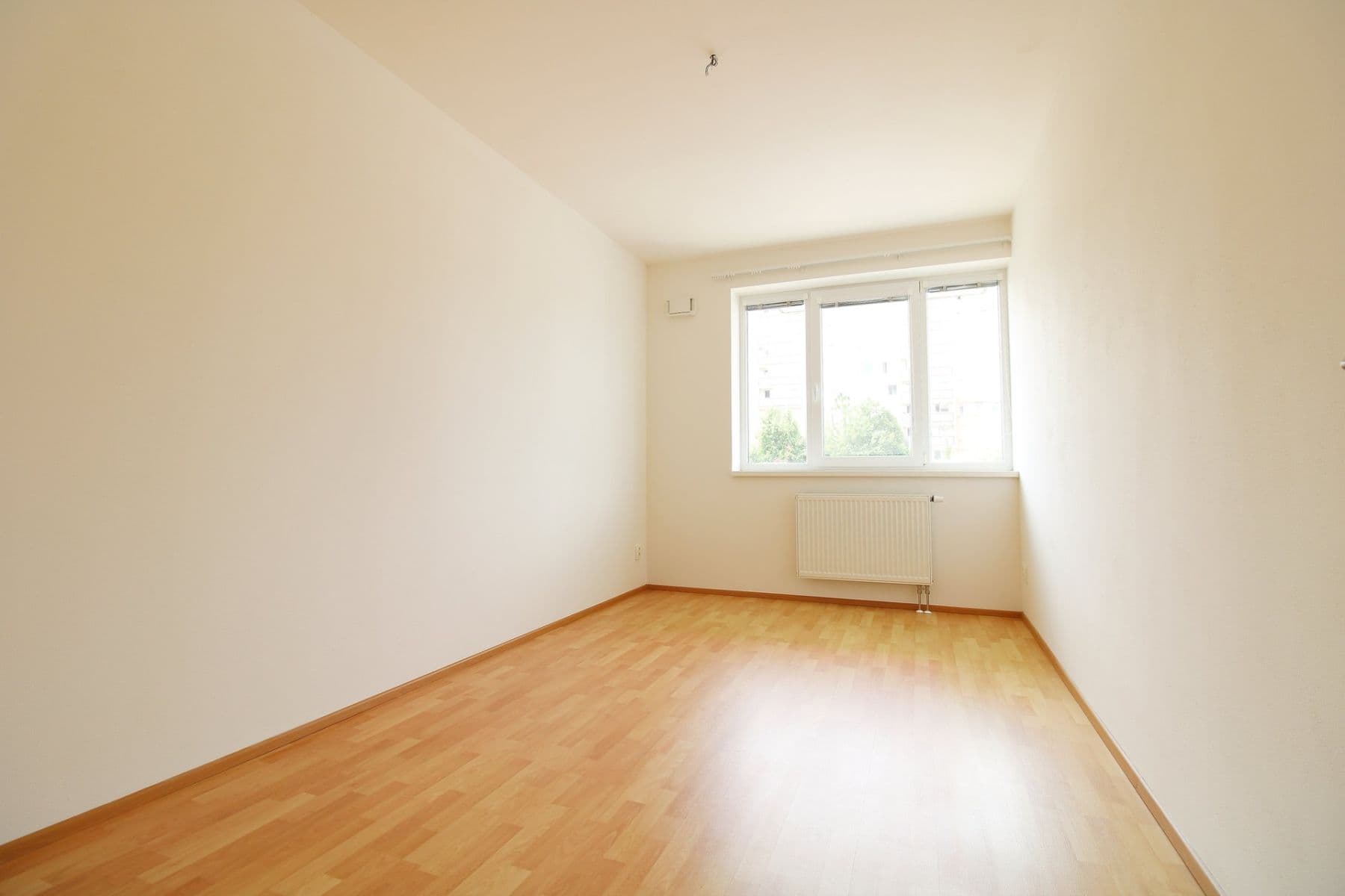 Pronájem bytu 2+kk 52 m², Jaroslava Holečka, Kladno, Středočeský kraj Pronájem bytu 2+kk 52 m², Jaroslava Holečka, Kladno, Středočeský kraj