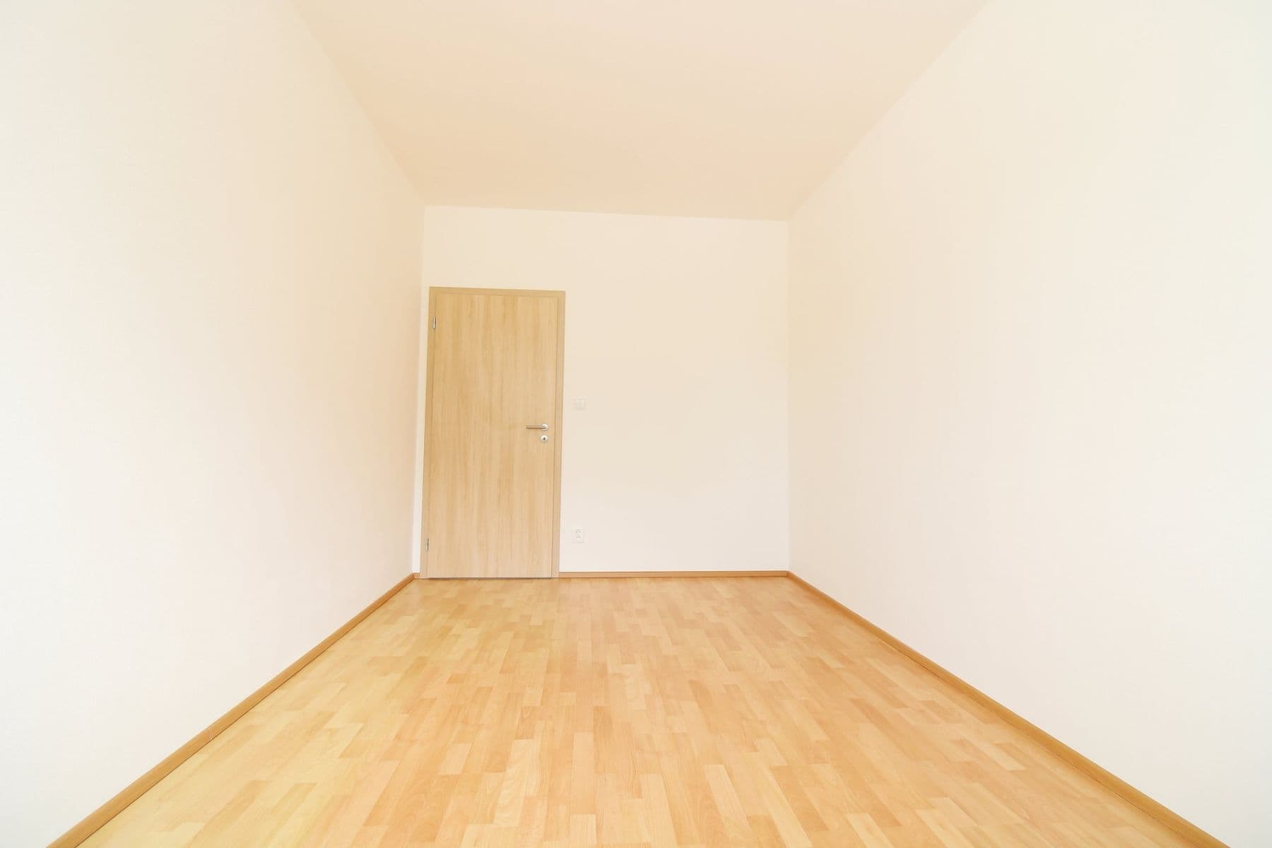 Pronájem bytu 2+kk 52 m², Jaroslava Holečka, Kladno, Středočeský kraj Pronájem bytu 2+kk 52 m², Jaroslava Holečka, Kladno, Středočeský kraj