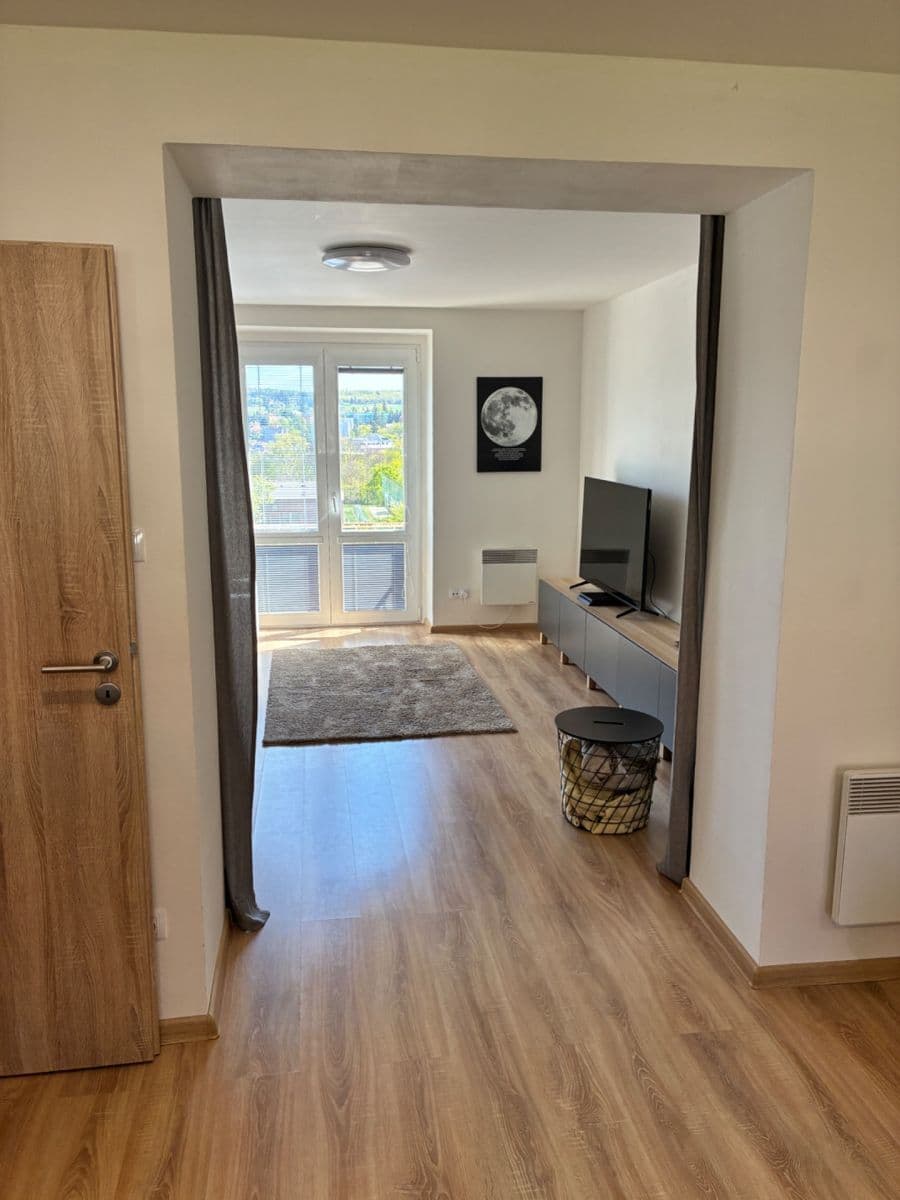 Prodej bytu 2+1 53 m², Lhotecká, Mníšek pod Brdy, Středočeský kraj Prodej bytu 2+1 53 m², Lhotecká, Mníšek pod Brdy, Středočeský kraj