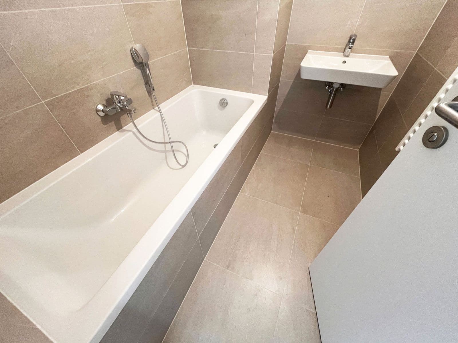 Pronájem bytu 3+kk 72 m², Hodkovická, Praha, Praha Pronájem bytu 3+kk 72 m², Hodkovická, Praha, Praha