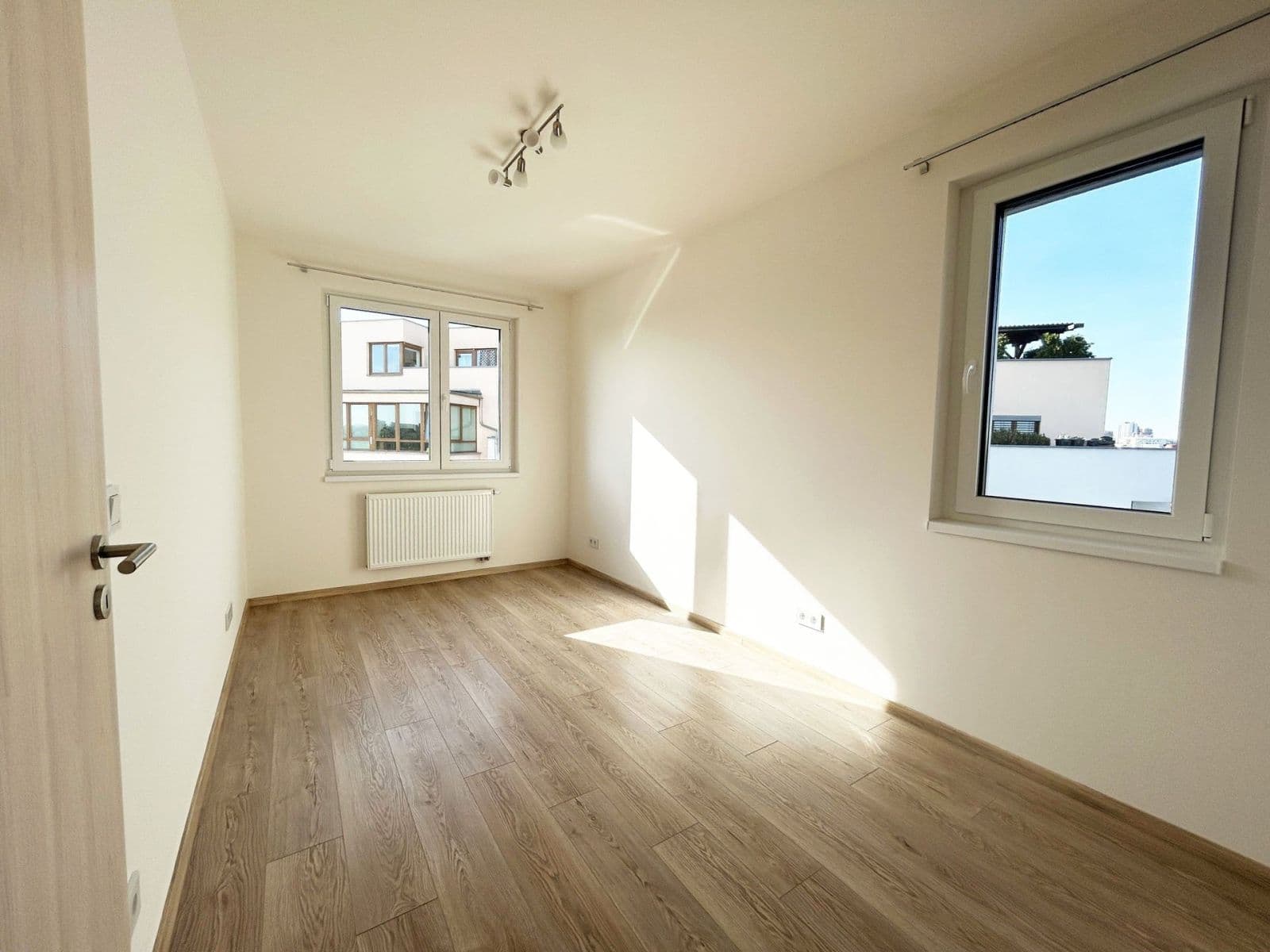 Pronájem bytu 3+kk 72 m², Strančická, Praha, Praha Pronájem bytu 3+kk 72 m², Strančická, Praha, Praha