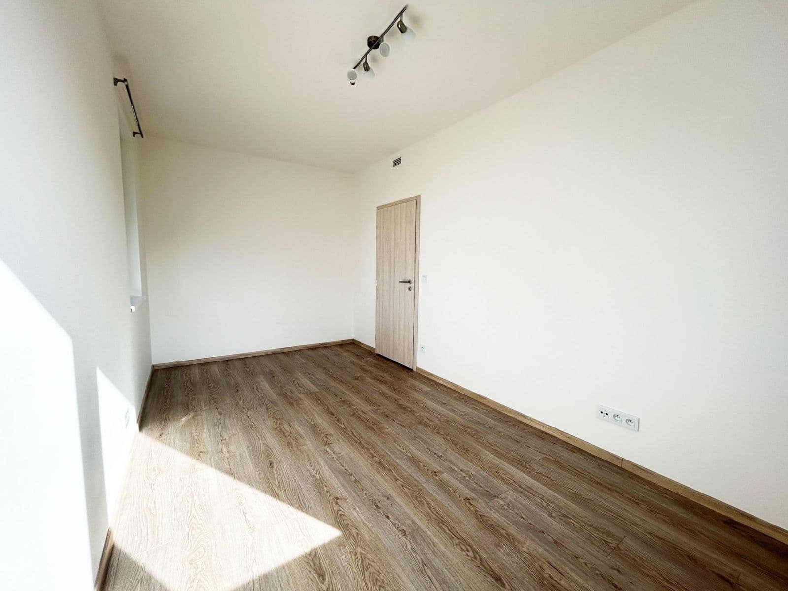 Pronájem bytu 3+kk 72 m², Strančická, Praha, Praha Pronájem bytu 3+kk 72 m², Strančická, Praha, Praha