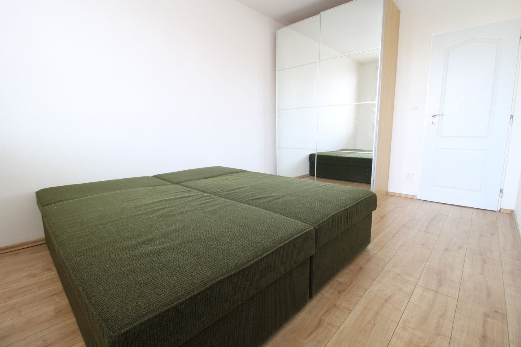 Pronájem bytu 3+kk 70 m², Radimovická, Praha, Praha Pronájem bytu 3+kk 70 m², Radimovická, Praha, Praha