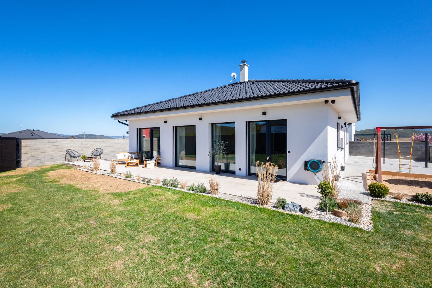 Prodej domu 144 m², pozemek 483 m², Bavoryně, Středočeský kraj Prodej domu 144 m², pozemek 483 m², Bavoryně, Středočeský kraj