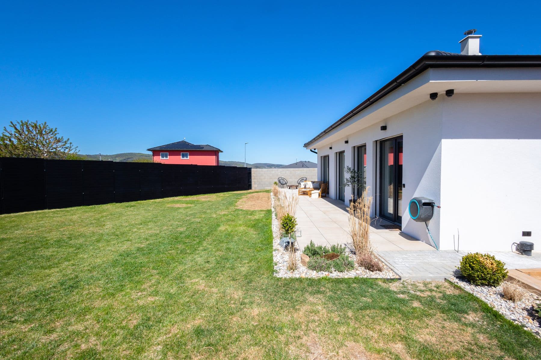 Prodej domu 144 m², pozemek 483 m², Bavoryně, Středočeský kraj Prodej domu 144 m², pozemek 483 m², Bavoryně, Středočeský kraj