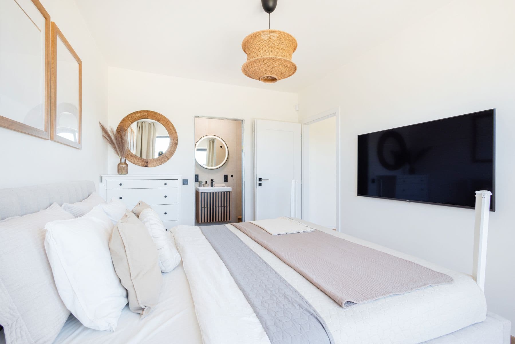 Prodej domu 144 m², pozemek 483 m², Bavoryně, Středočeský kraj Prodej domu 144 m², pozemek 483 m², Bavoryně, Středočeský kraj