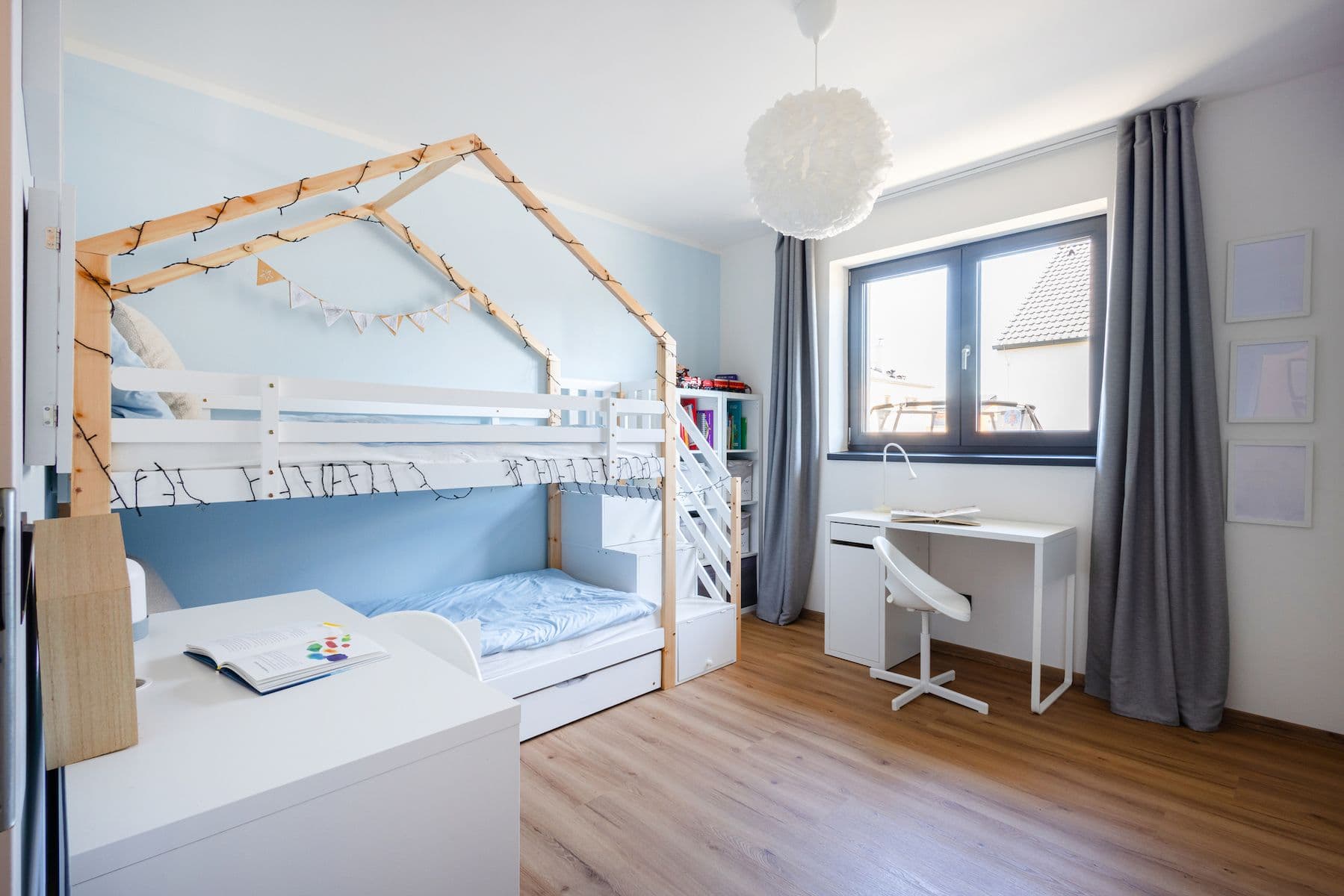 Prodej domu 144 m², pozemek 483 m², Bavoryně, Středočeský kraj Prodej domu 144 m², pozemek 483 m², Bavoryně, Středočeský kraj