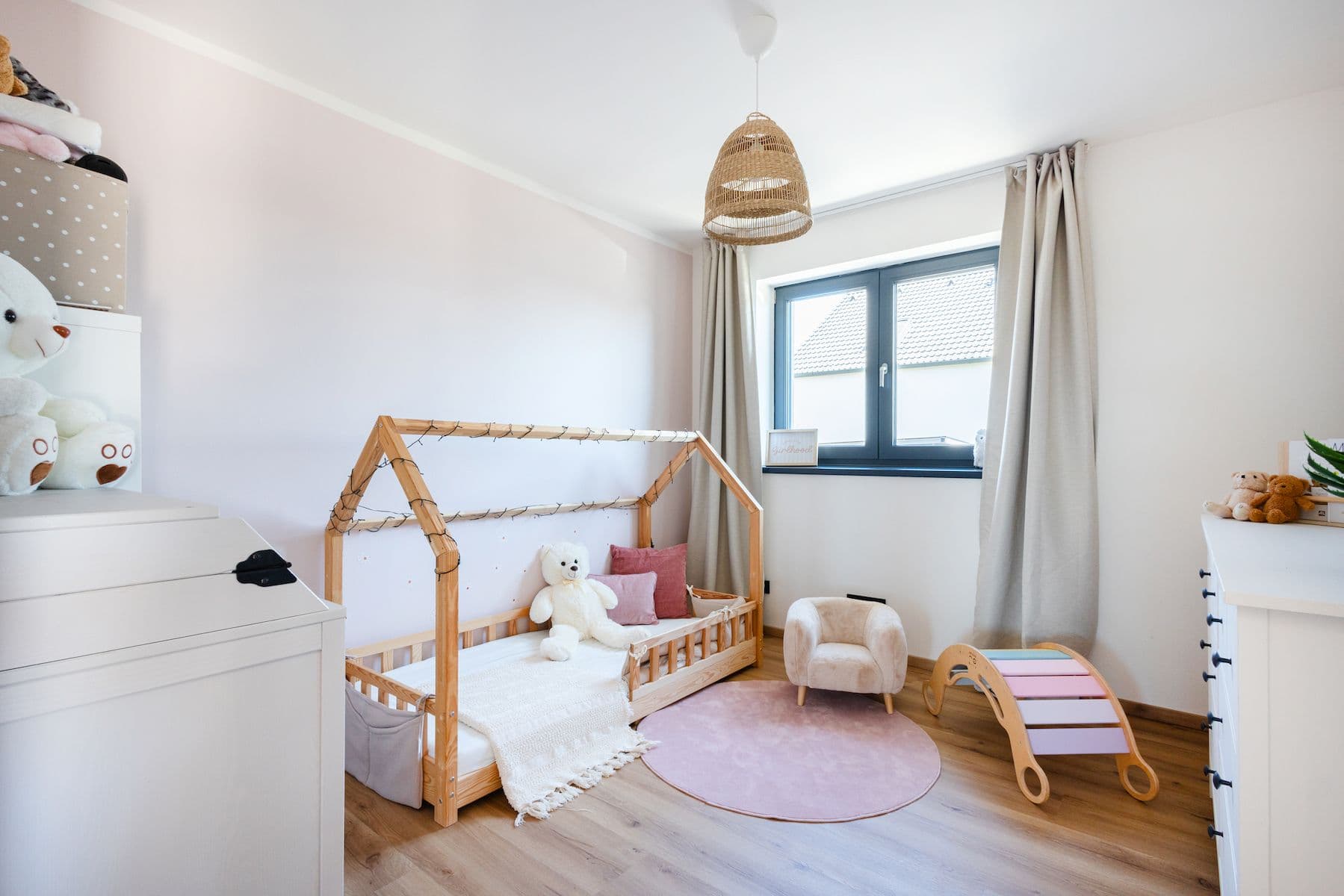 Prodej domu 144 m², pozemek 483 m², Bavoryně, Středočeský kraj Prodej domu 144 m², pozemek 483 m², Bavoryně, Středočeský kraj
