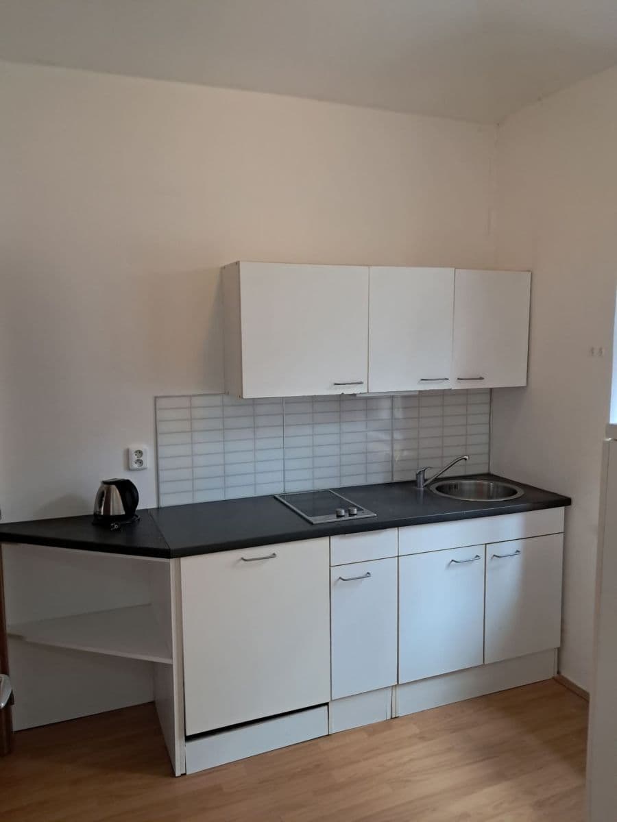 Pronájem bytu 1+kk 30 m², Na Petynce, Praha, Praha Pronájem bytu 1+kk 30 m², Na Petynce, Praha, Praha