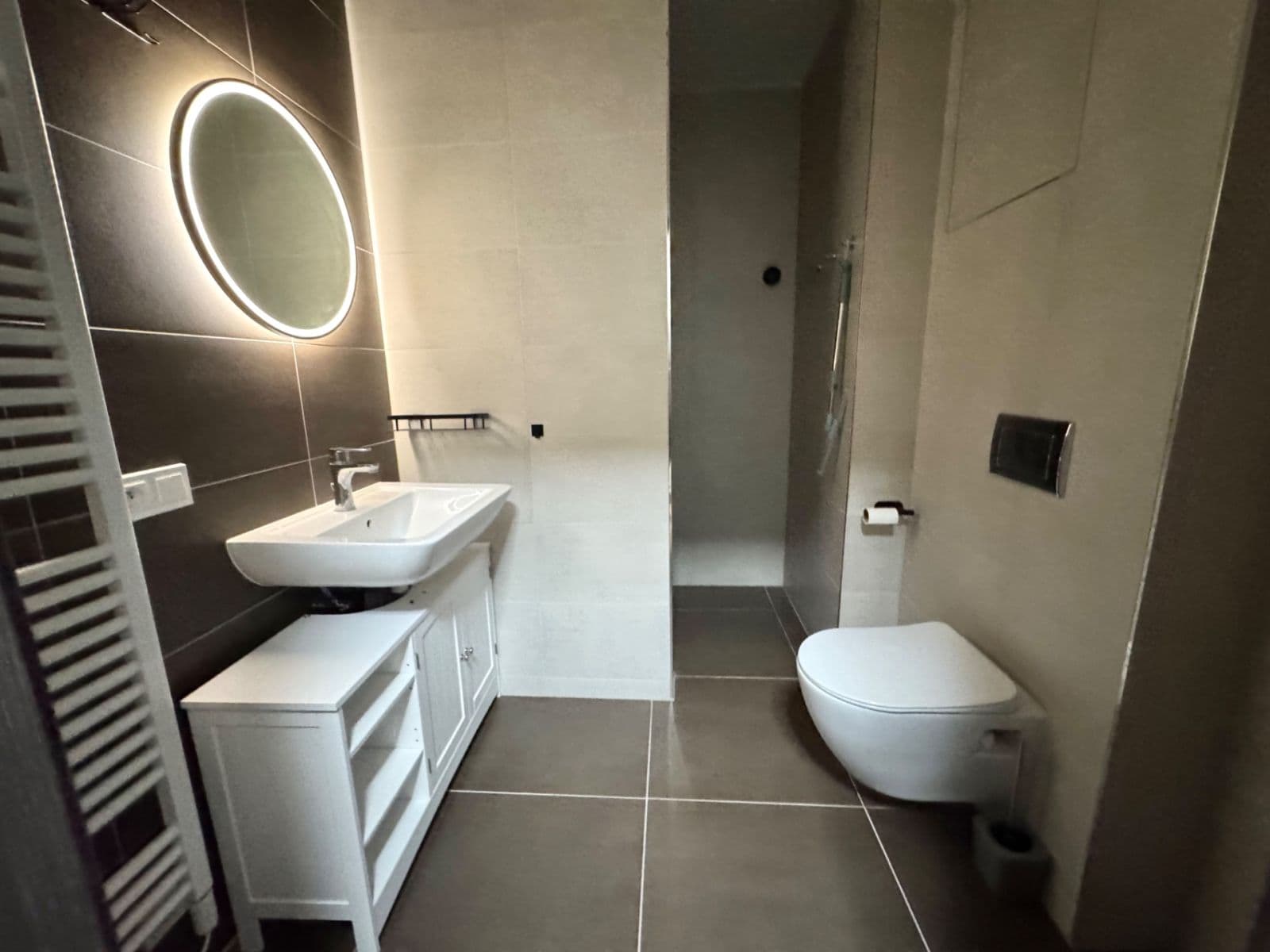 Pronájem bytu 1+kk 42 m², Hřbitovní, Plzeň, Plzeňský kraj Pronájem bytu 1+kk 42 m², Hřbitovní, Plzeň, Plzeňský kraj