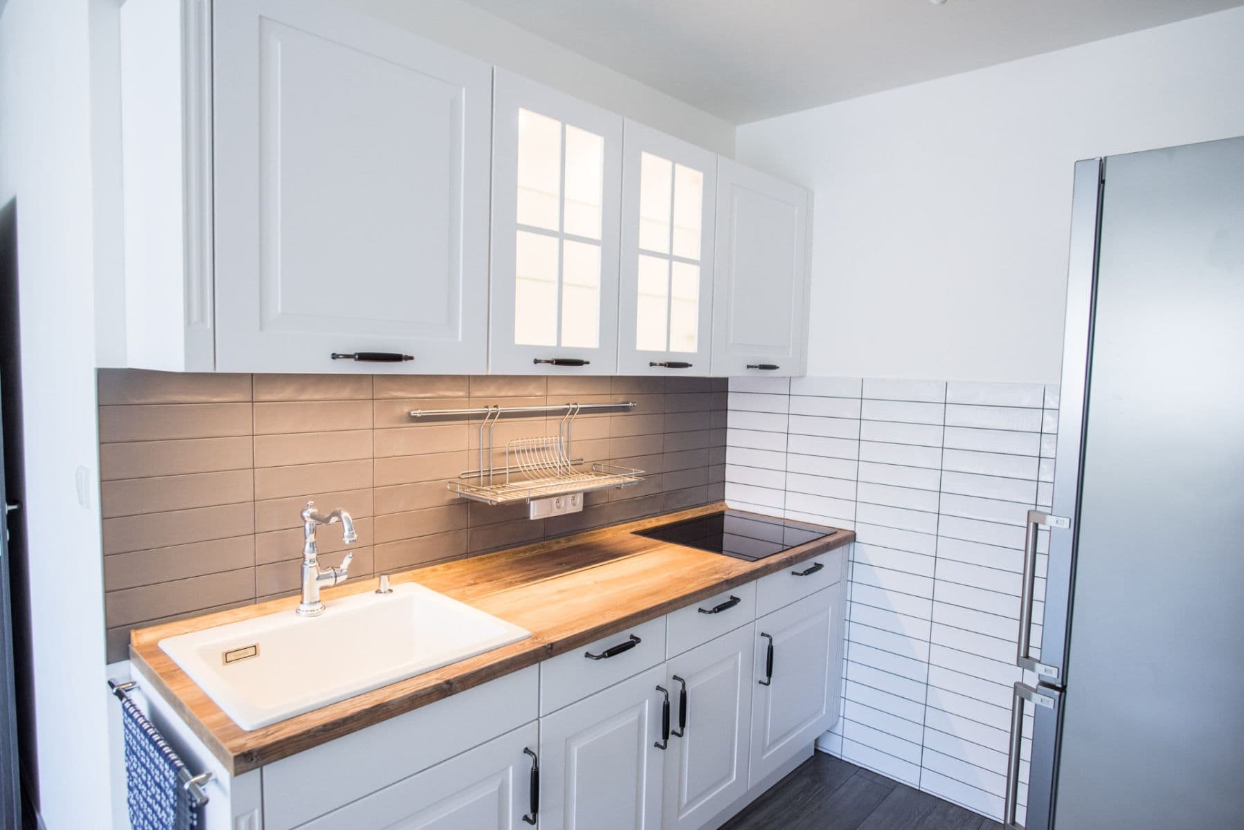 Pronájem bytu 2+kk 44 m², Uherská, Praha, Praha Pronájem bytu 2+kk 44 m², Uherská, Praha, Praha