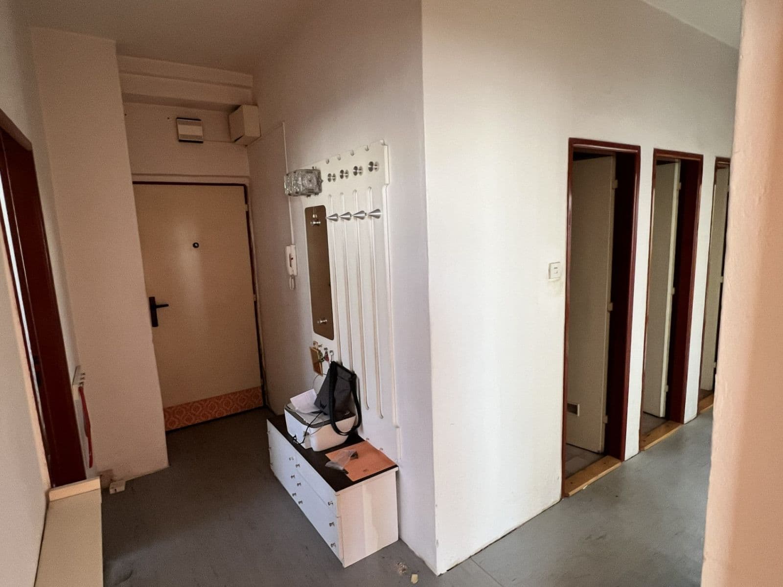 Prodej bytu 3+1 77 m², Benešovo náměstí, Pardubice, Pardubický kraj Prodej bytu 3+1 77 m², Benešovo náměstí, Pardubice, Pardubický kraj