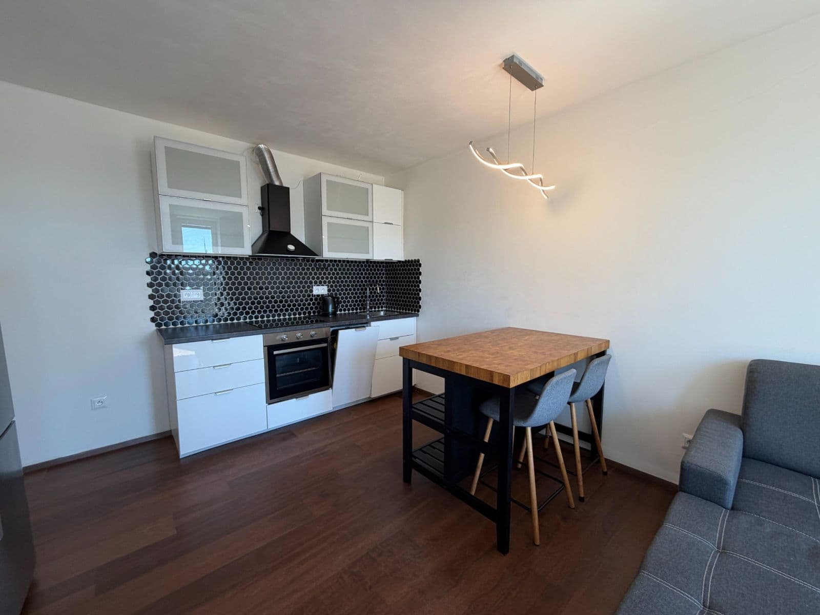 Pronájem bytu 2+kk 49 m², Jankovcova, Praha, Praha Pronájem bytu 2+kk 49 m², Jankovcova, Praha, Praha