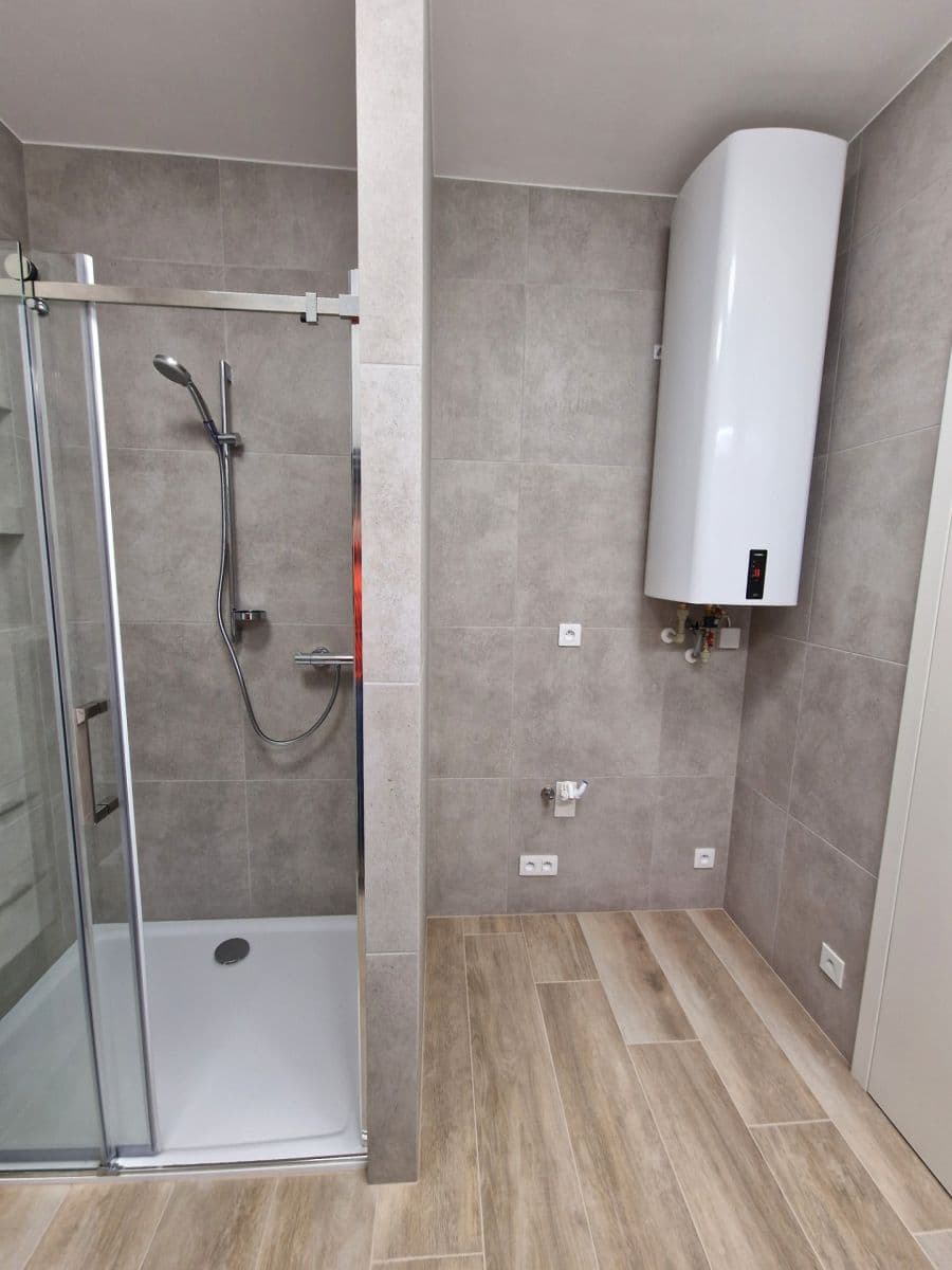 Pronájem bytu 2+kk 37 m², U Kříže, Praha, Praha Pronájem bytu 2+kk 37 m², U Kříže, Praha, Praha