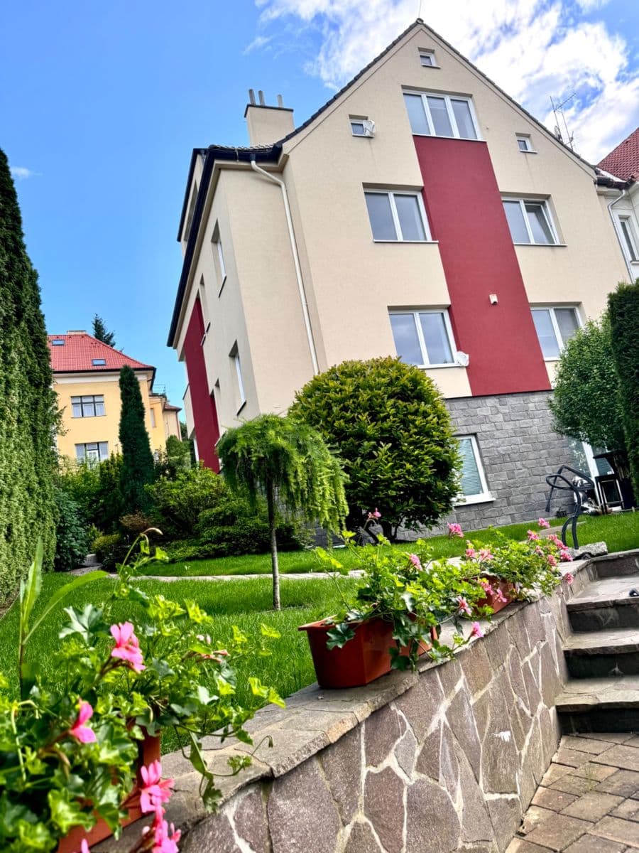 Pronájem bytu 2+kk 42 m², Na Zvoničce, Praha, Praha Pronájem bytu 2+kk 42 m², Na Zvoničce, Praha, Praha