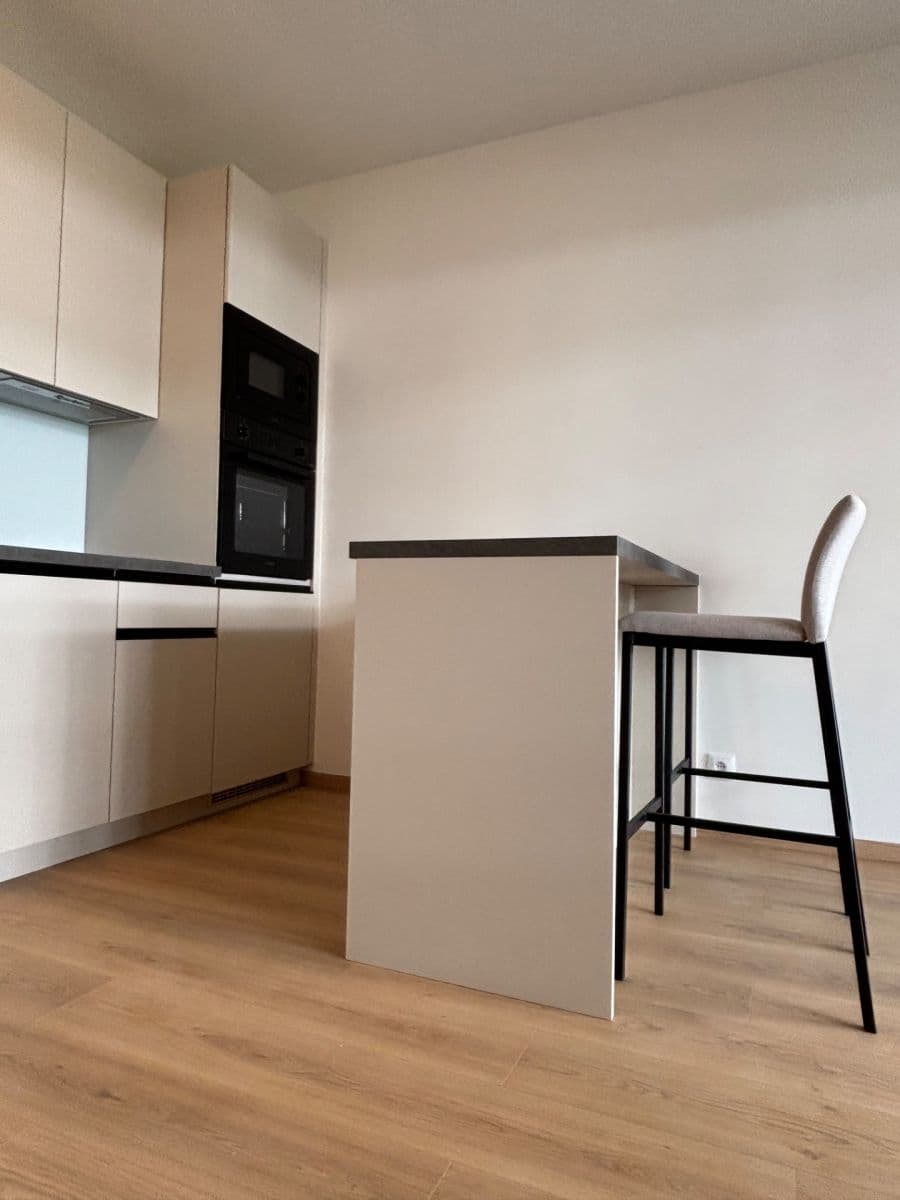 Pronájem bytu 1+kk 33 m², Poděbradská, Praha, Praha Pronájem bytu 1+kk 33 m², Poděbradská, Praha, Praha