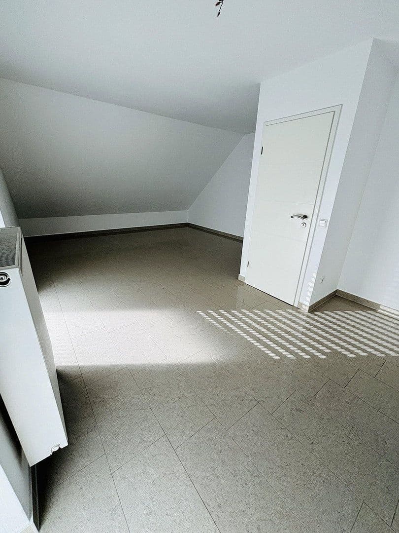 Prodej domu 121 m², pozemek 324 m², Sandstrasse 62, Frechen, Severní Porýní-Vestfálsko Prodej domu 121 m², pozemek 324 m², Sandstrasse 62, Frechen, Severní Porýní-Vestfálsko