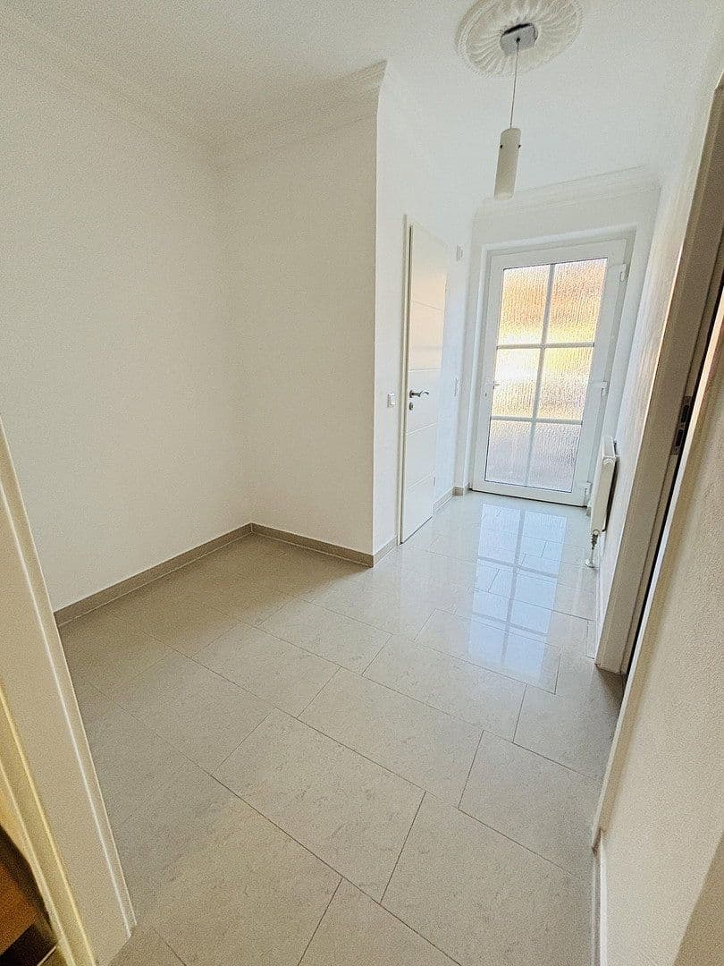 Prodej domu 121 m², pozemek 324 m², Sandstrasse 62, Frechen, Severní Porýní-Vestfálsko Prodej domu 121 m², pozemek 324 m², Sandstrasse 62, Frechen, Severní Porýní-Vestfálsko
