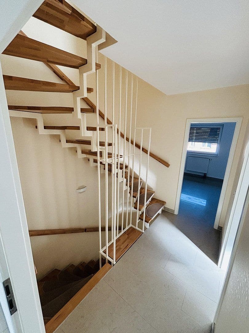 Prodej domu 121 m², pozemek 324 m², Sandstrasse 62, Frechen, Severní Porýní-Vestfálsko Prodej domu 121 m², pozemek 324 m², Sandstrasse 62, Frechen, Severní Porýní-Vestfálsko